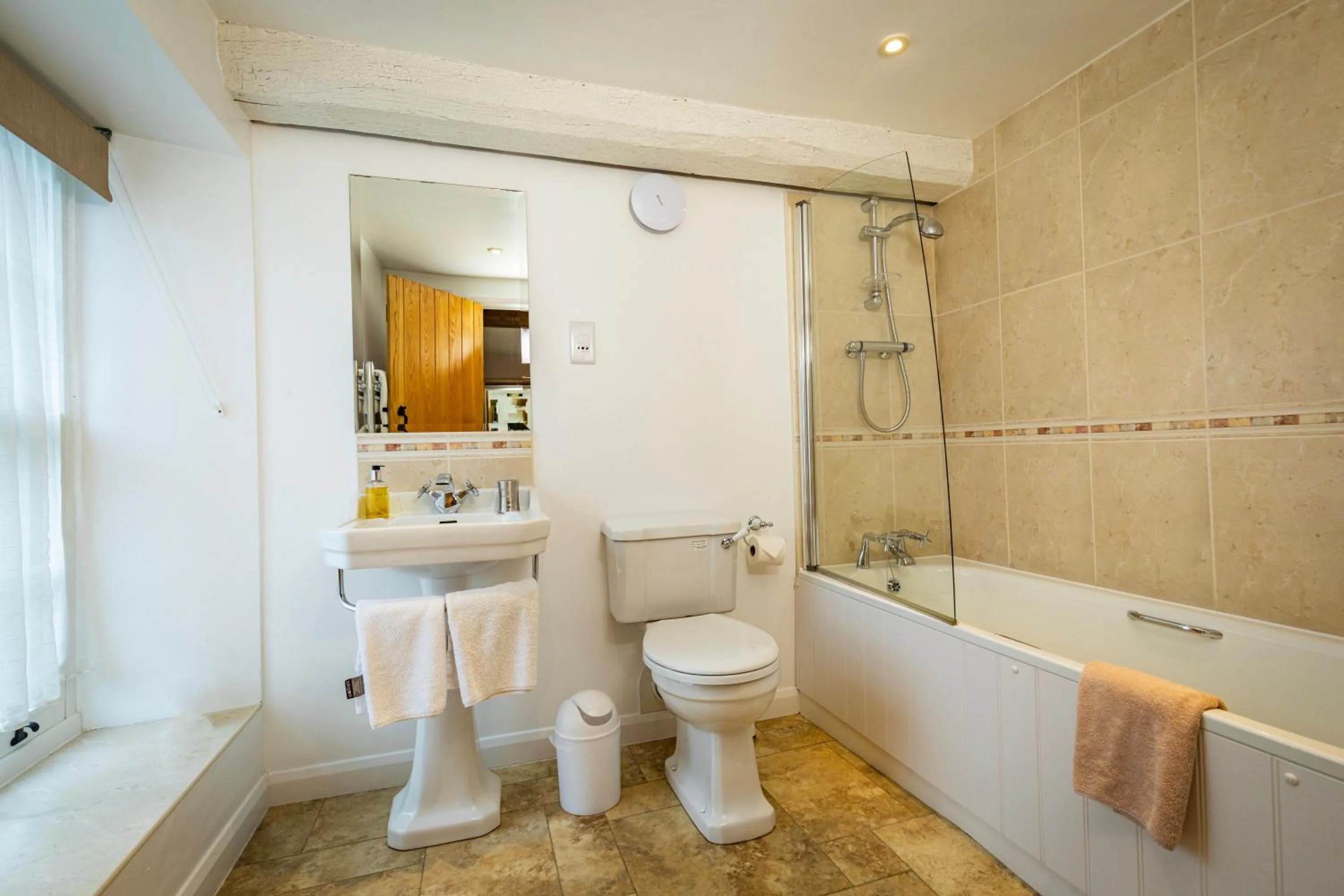 Shower in Ty Newydd B&B