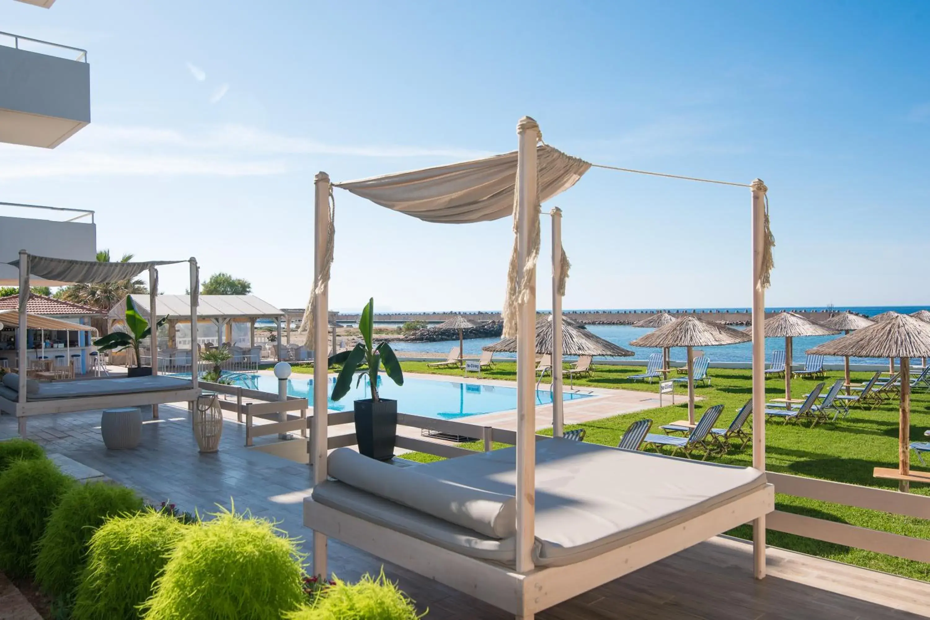 Silver Sun Studios & Apartments Silver Sun Studios & Apartments