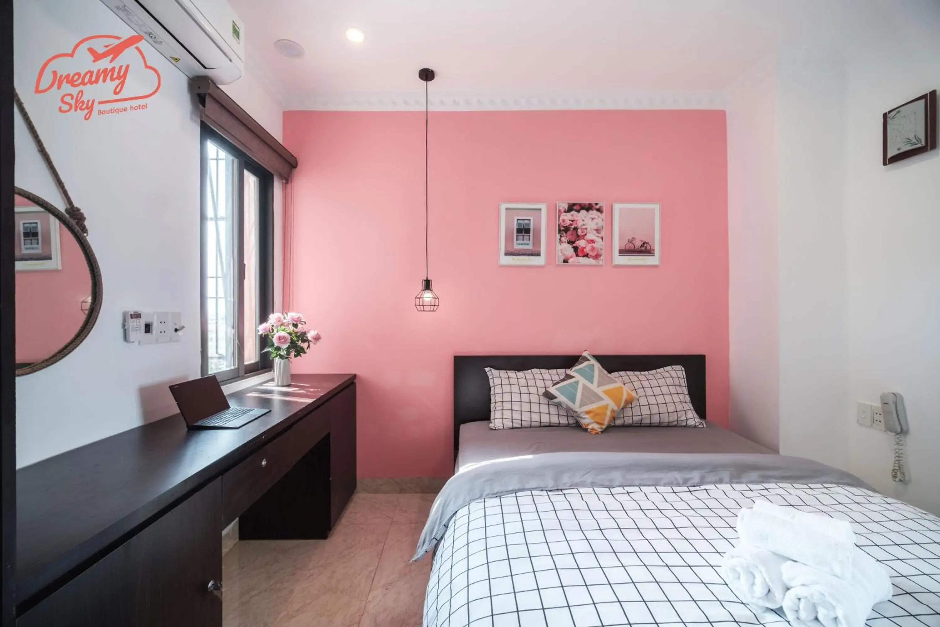 Bed in Dreamy Sky - Airport View Boutique Hotel Bed in Dreamy Sky - Airport View Boutique Hotel