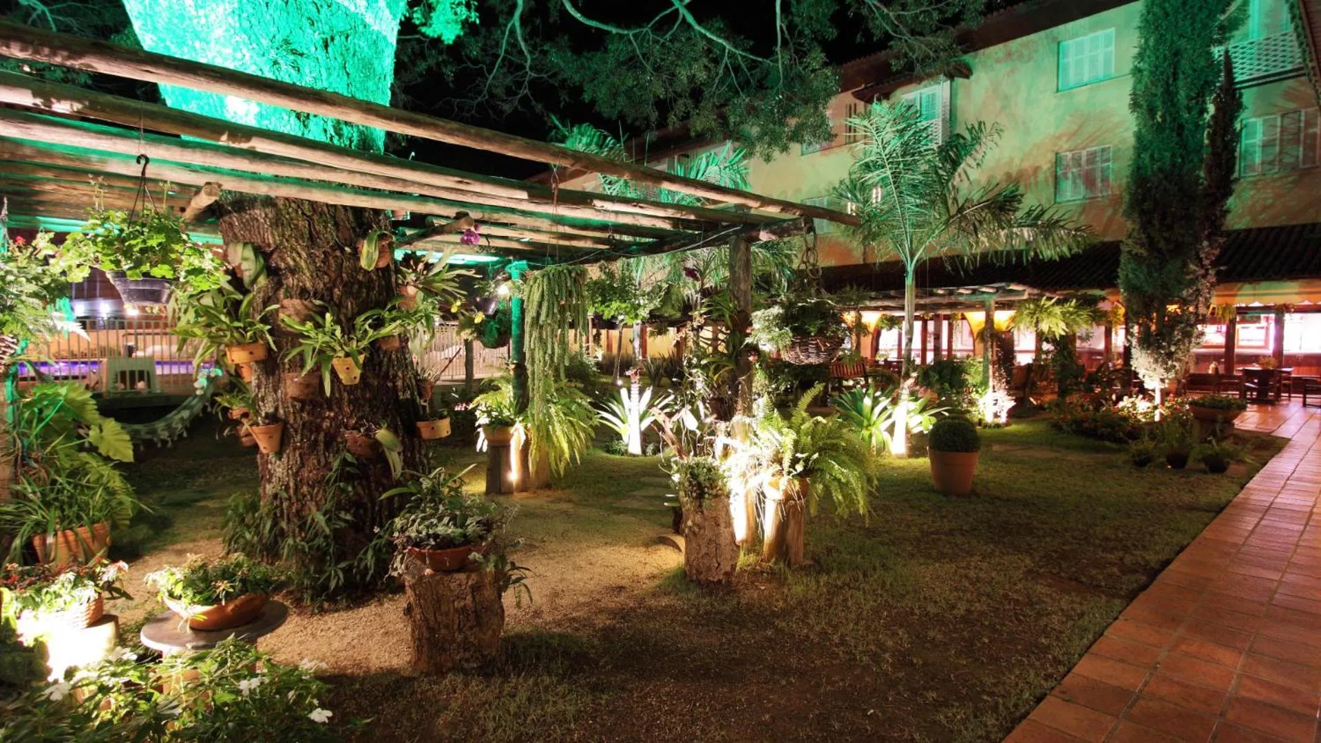 Night in Hotel Mantovani