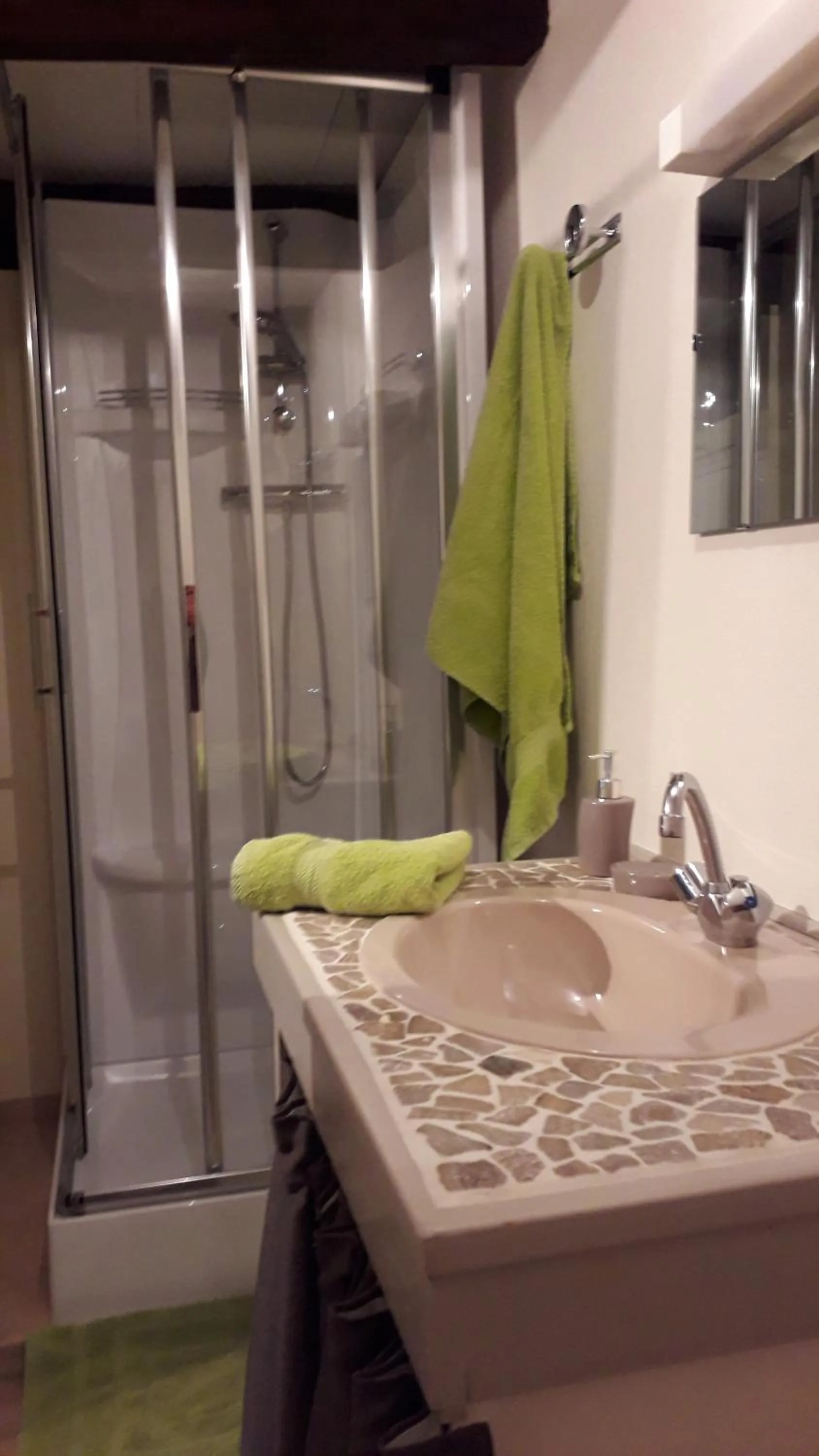 Bathroom in La vallée du Rivoal