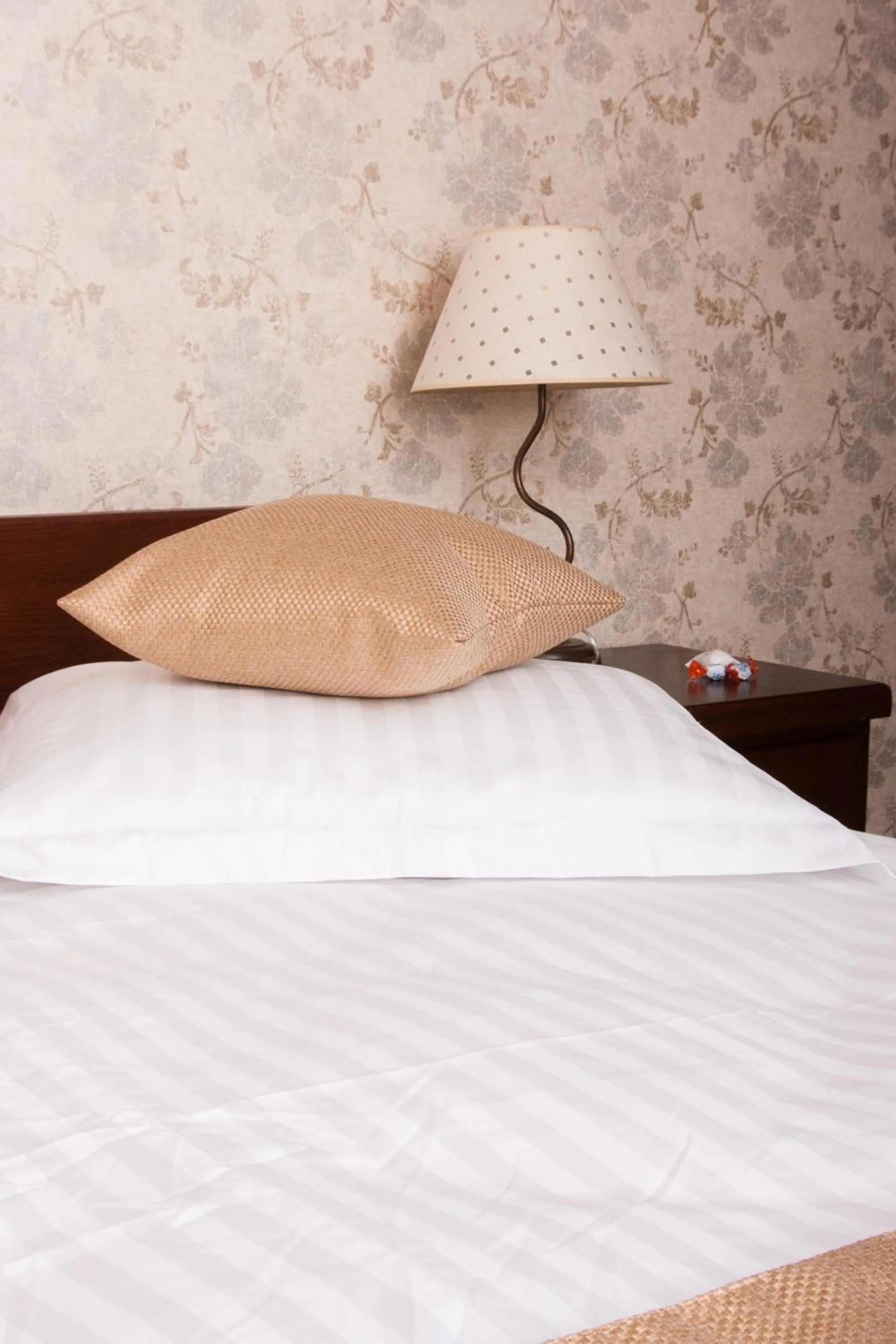 Complex Mona Caraiman