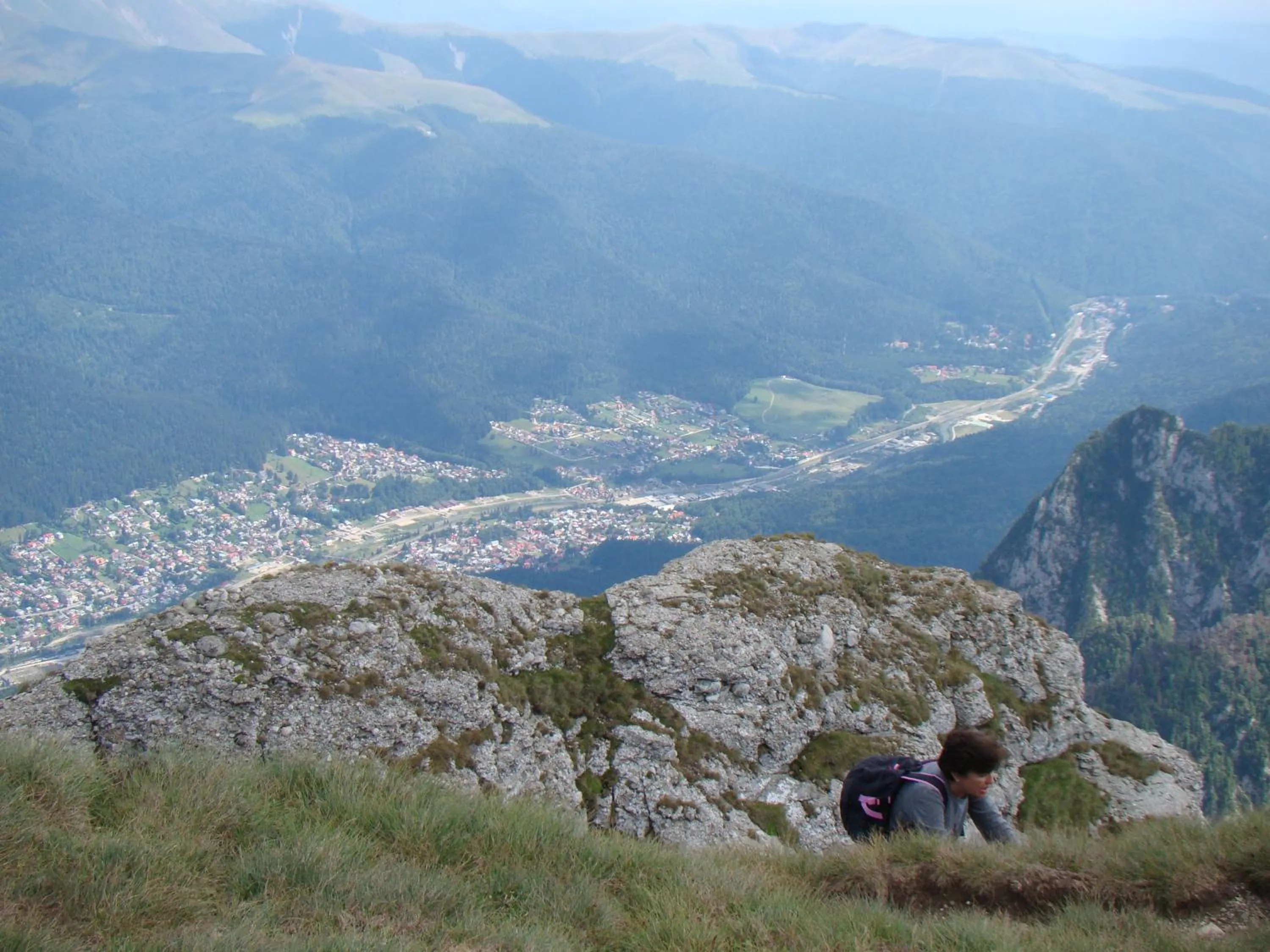 Area and facilities in Complex Mona Caraiman