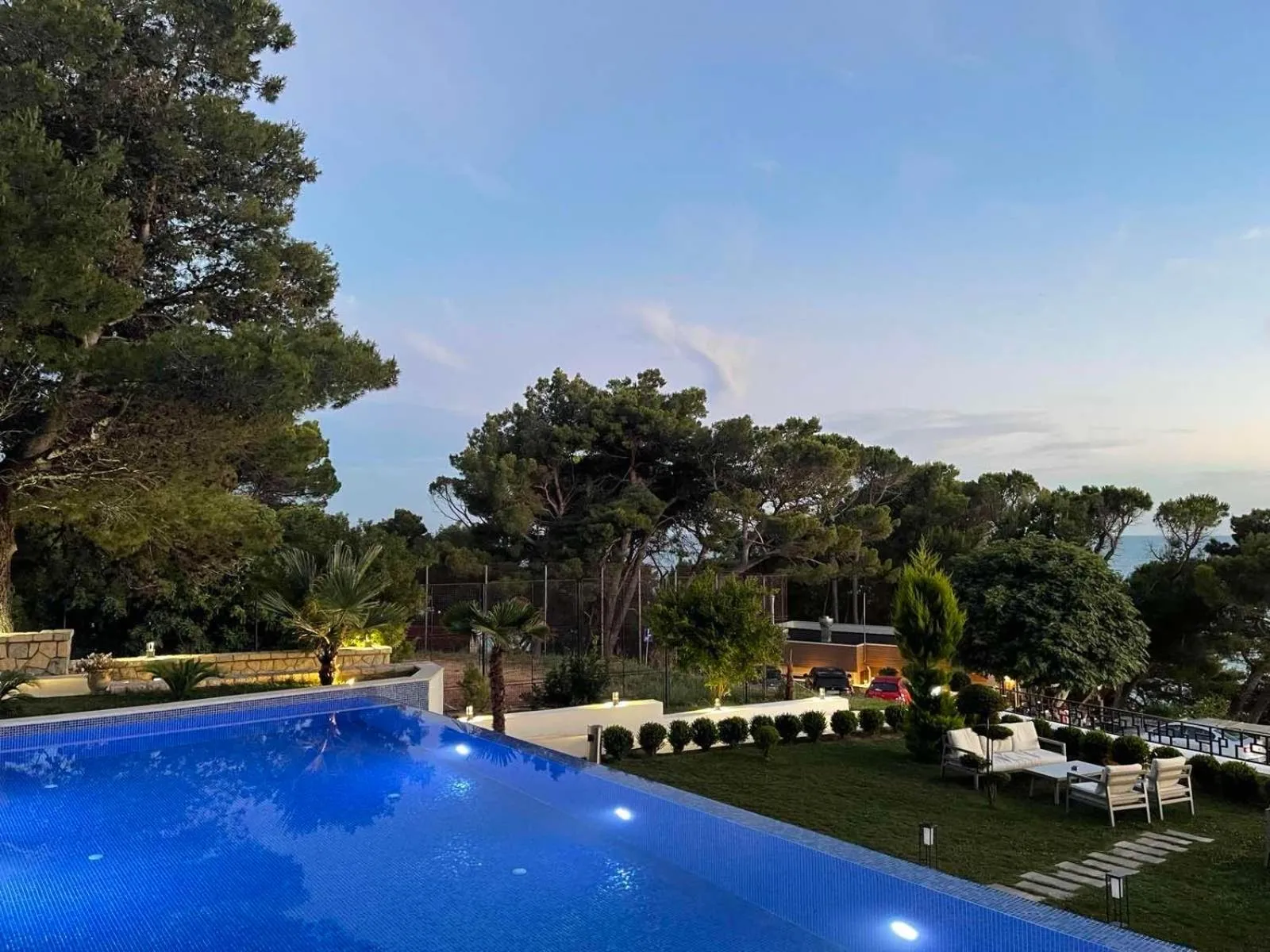 Pino Boutique Hotel