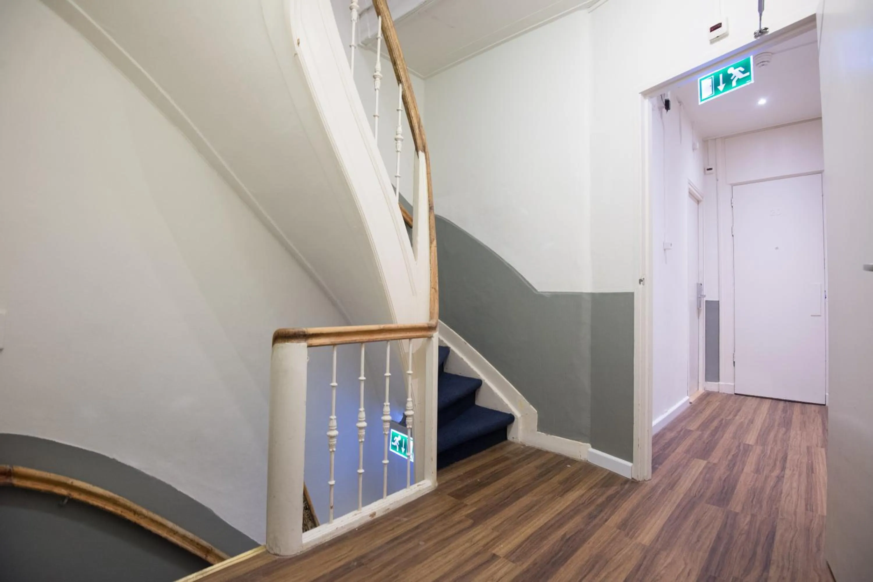 Decorative detail in Hotel Amsterdam Inn