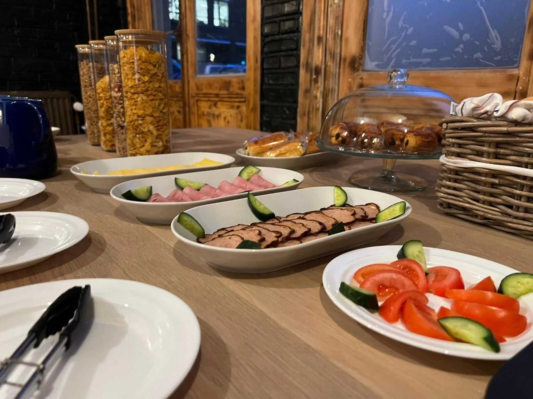 Breakfast in Hotel Amsterdam Inn