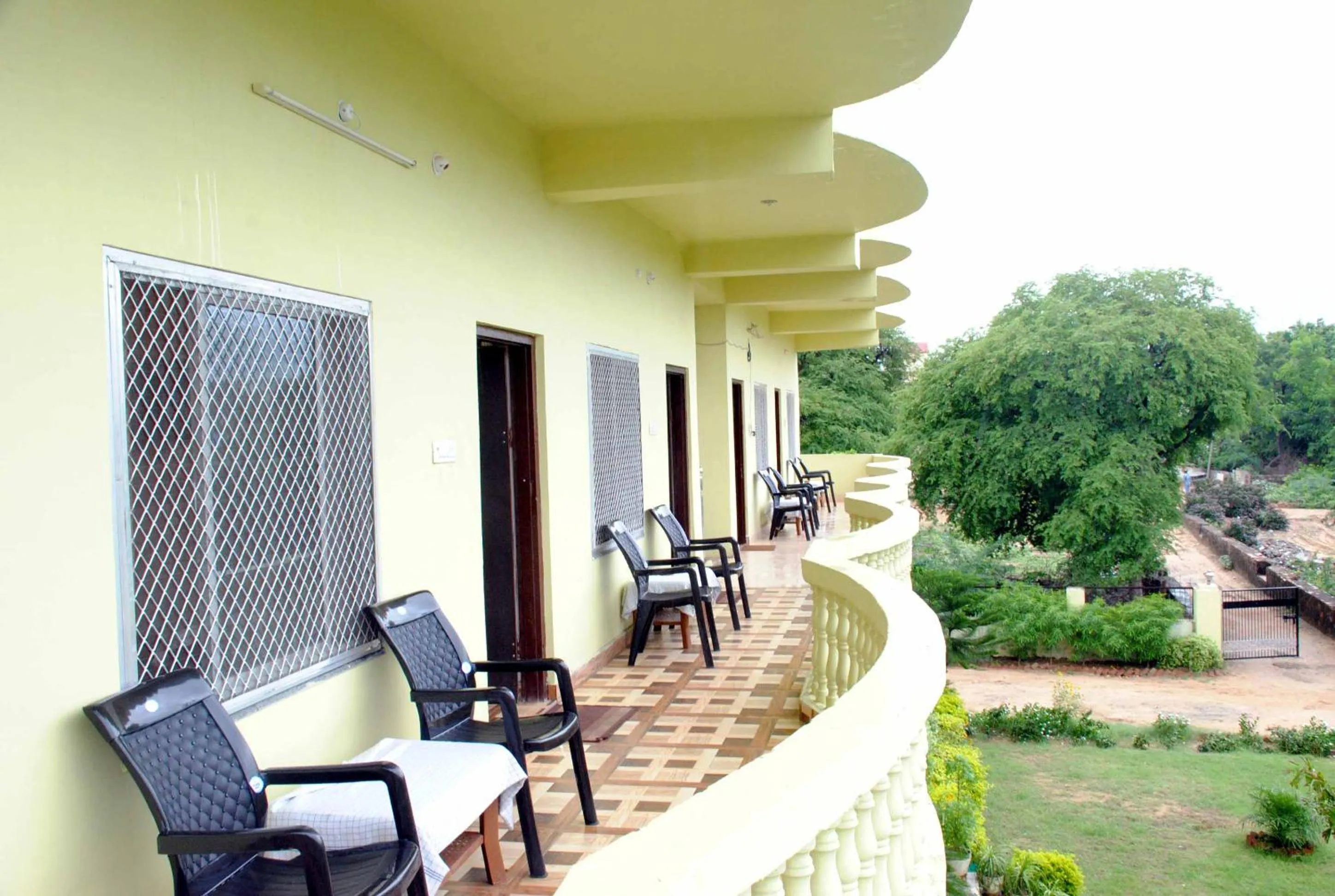 Balcony/Terrace in Hill View