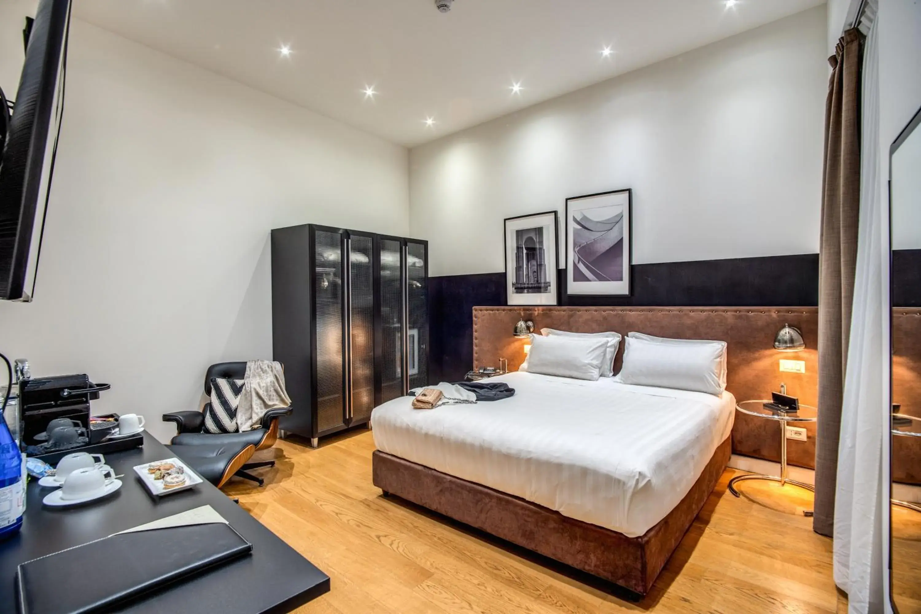 Photo of the whole room, Bed in The Talent Hotel Photo of the whole room, Bed in The Talent Hotel