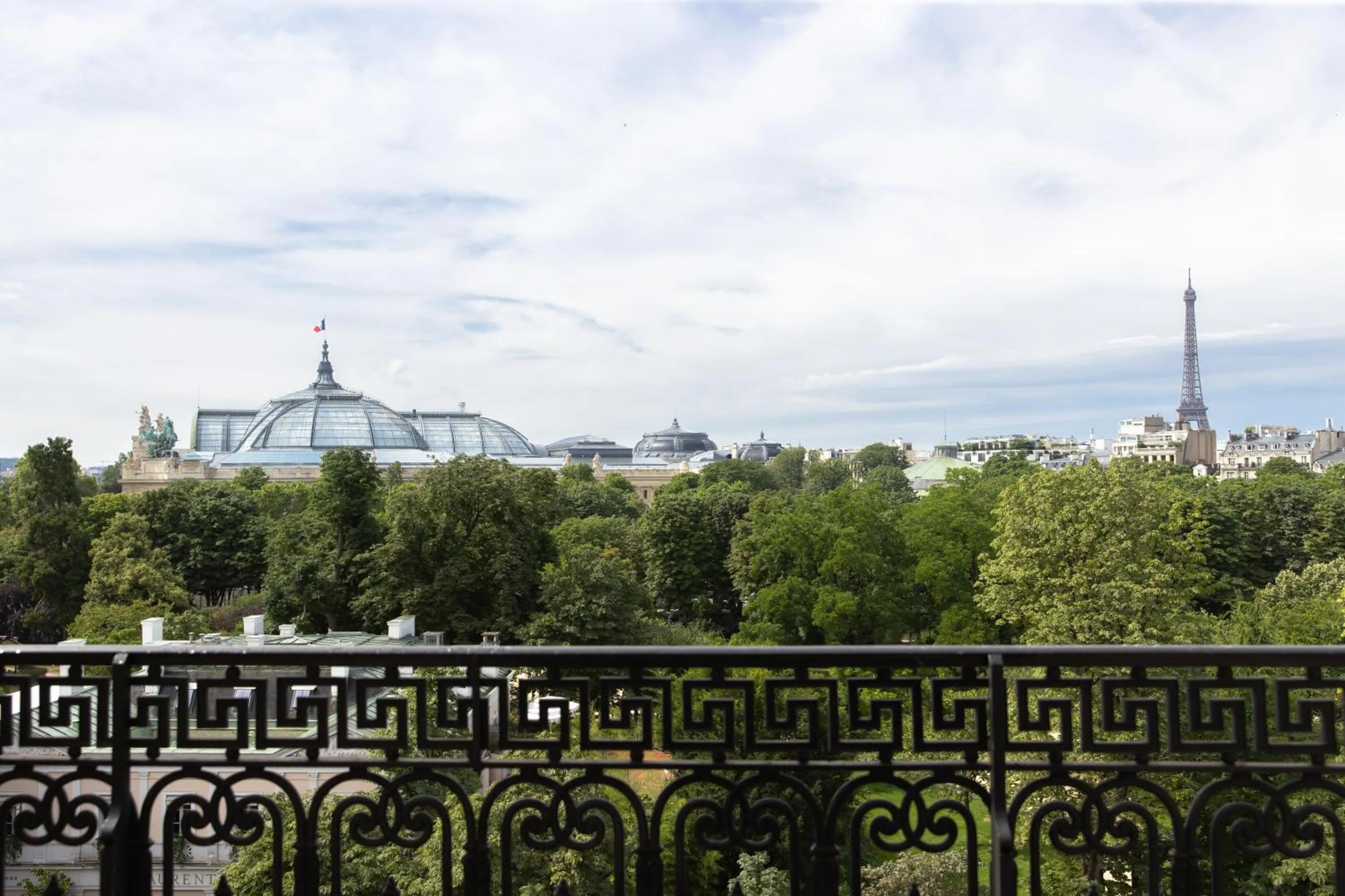 View (from property/room) in La Réserve Paris Hotel & Spa