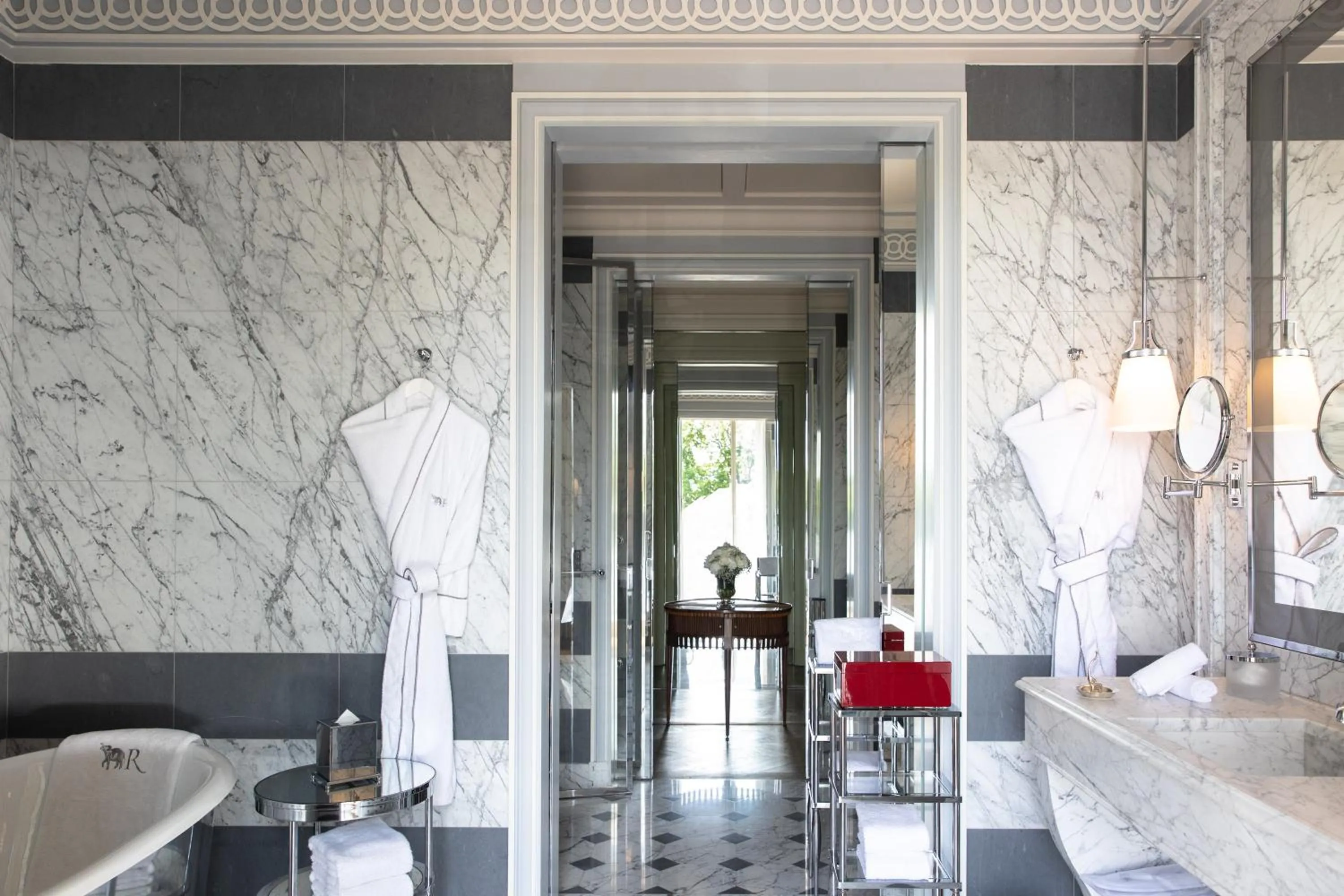 Bathroom in La Réserve Paris Hotel & Spa