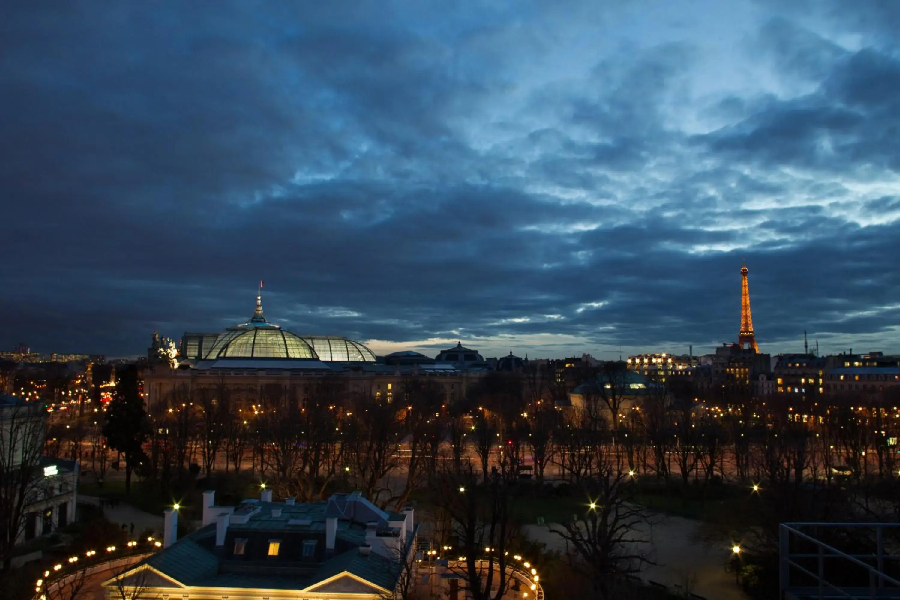 Landmark view in La Réserve Paris Hotel & Spa Landmark view in La Réserve Paris Hotel & Spa