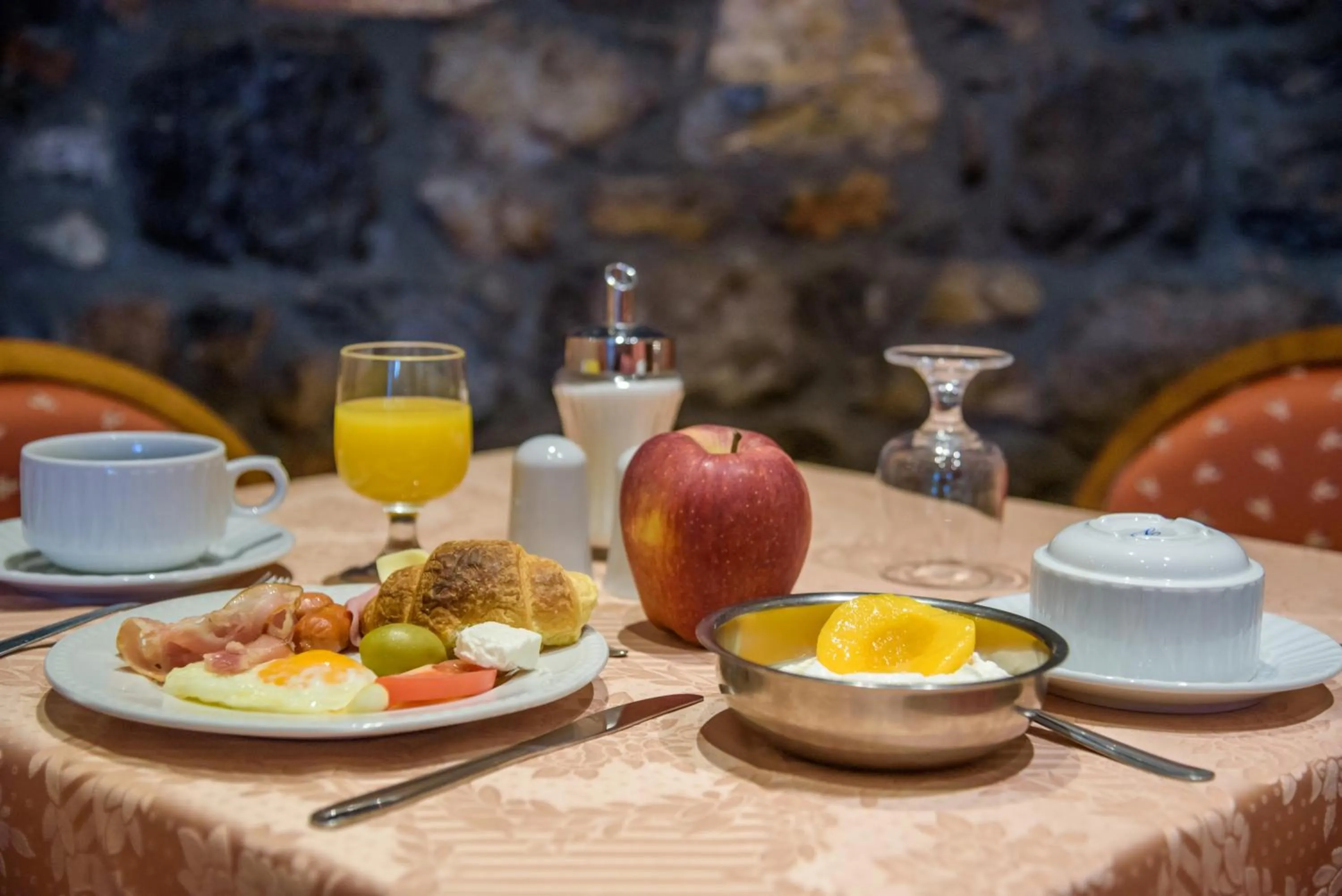 Buffet breakfast in Hotel Kastoria in Kastoria City