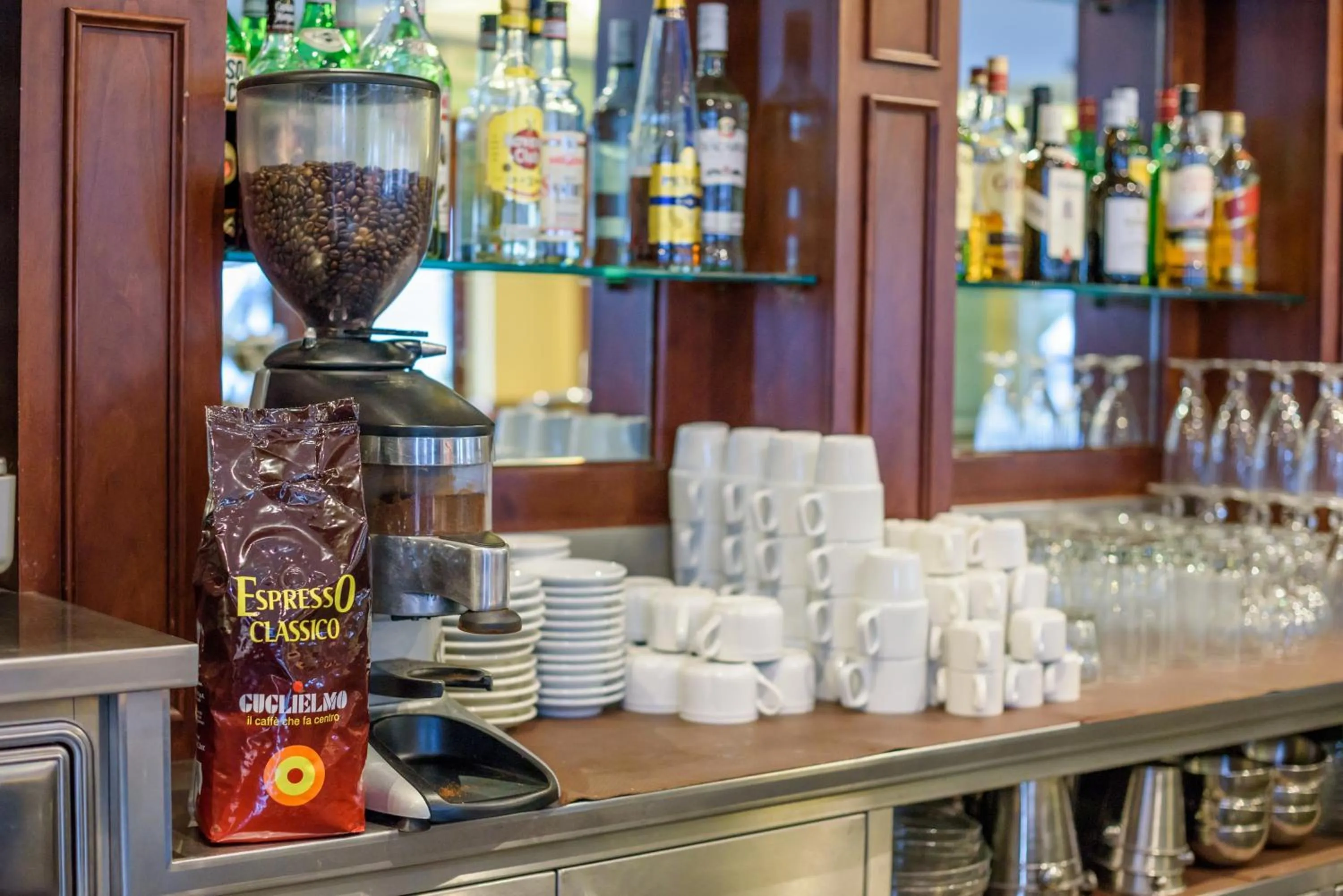 Lounge or bar in Hotel Kastoria in Kastoria City