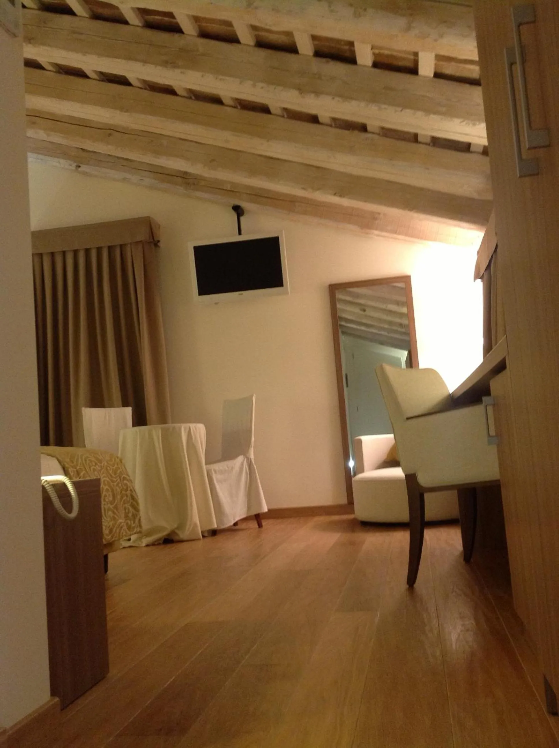 Photo of the whole room in Do Ciacole In Relais