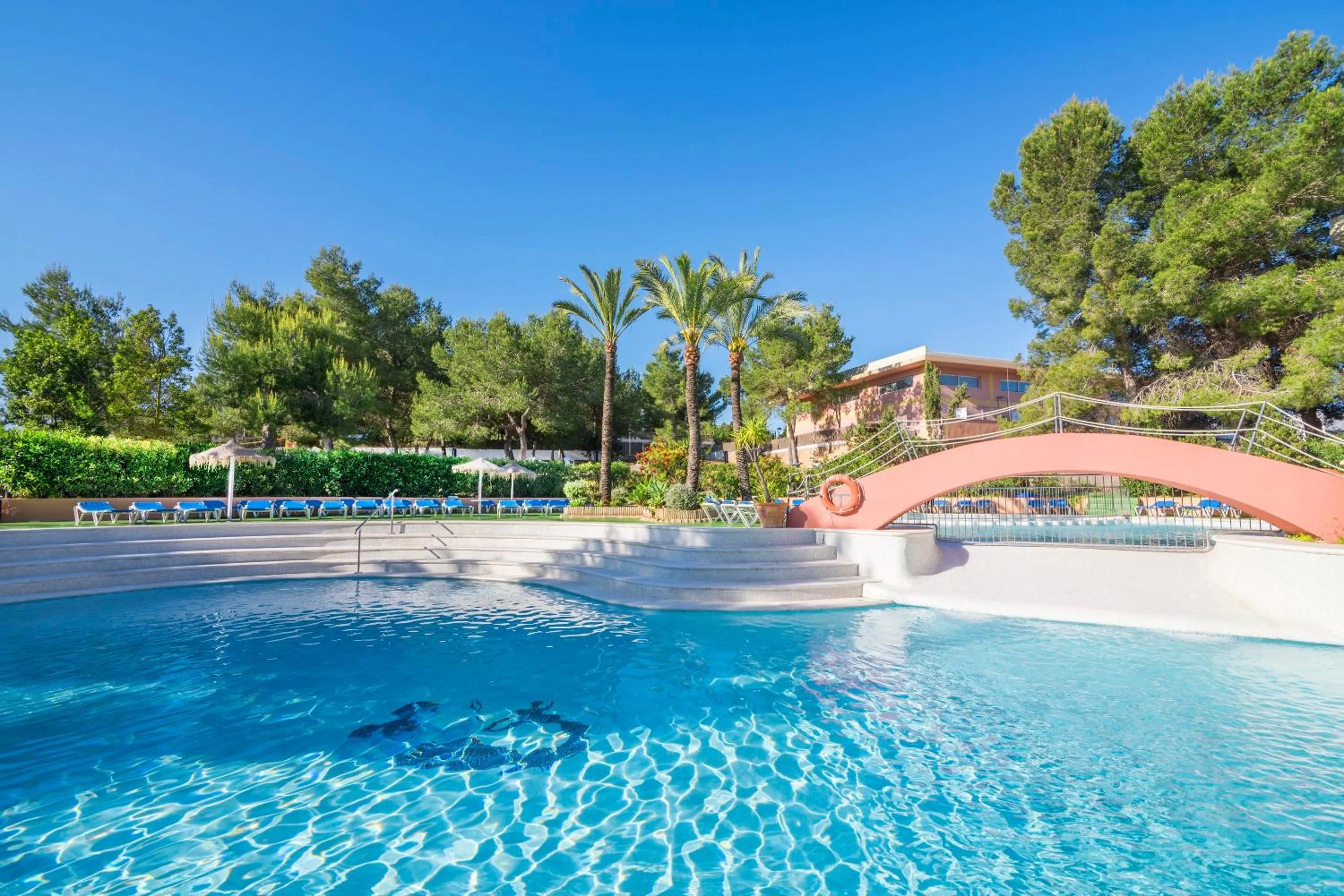 Swimming pool in azuLine Hoteles Mar Amantis & II