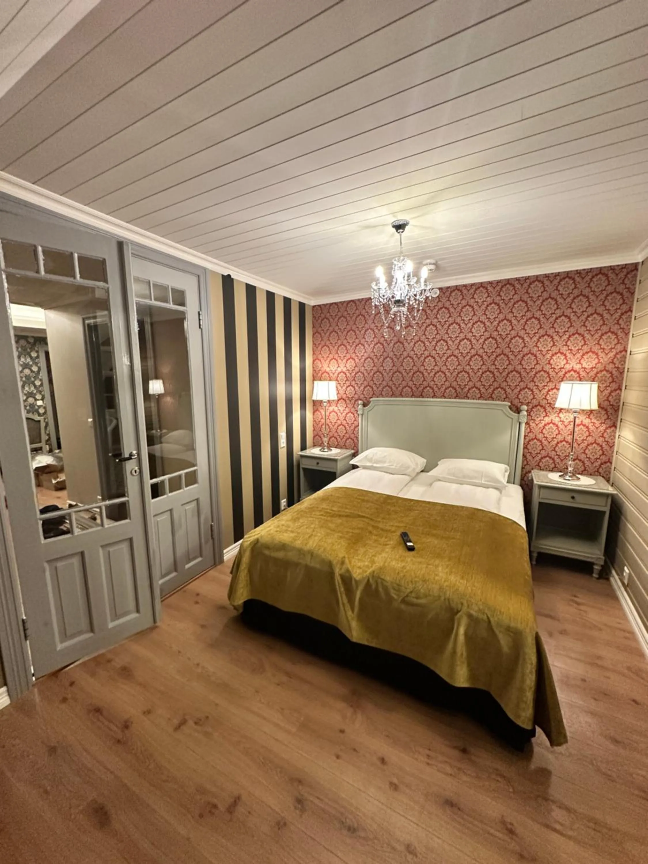 Bed in Hofslund Fjord Hotel