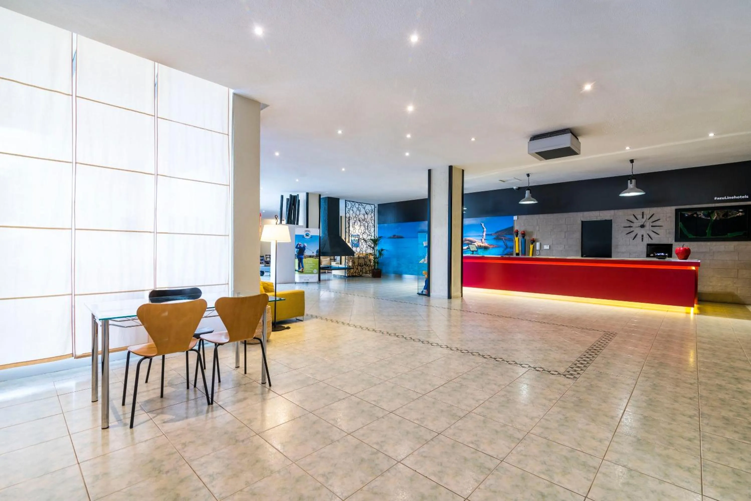 Lobby or reception in azuLine Hotel Pacific