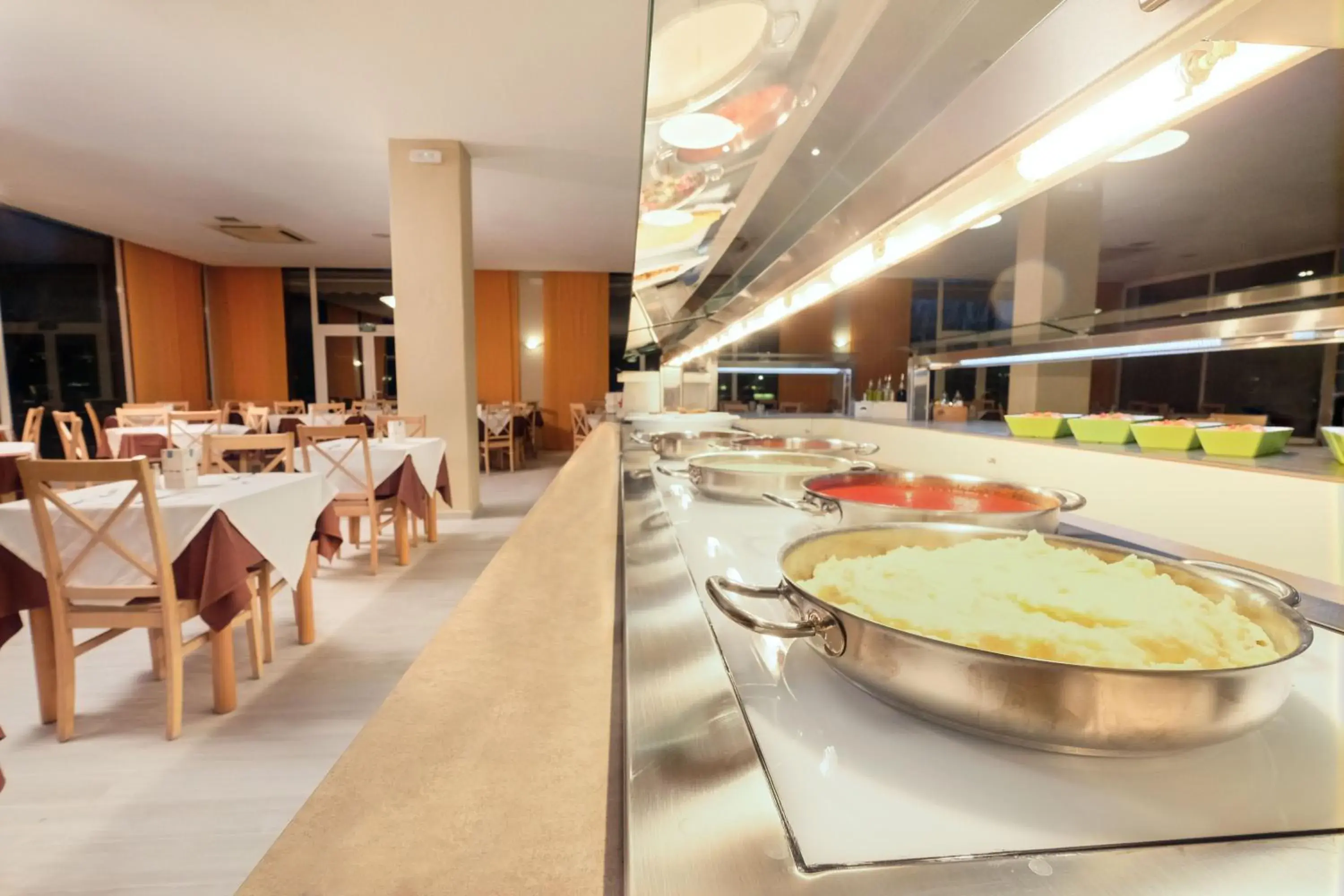 Restaurant/places to eat in azuLine Hotel Pacific Restaurant/places to eat in azuLine Hotel Pacific