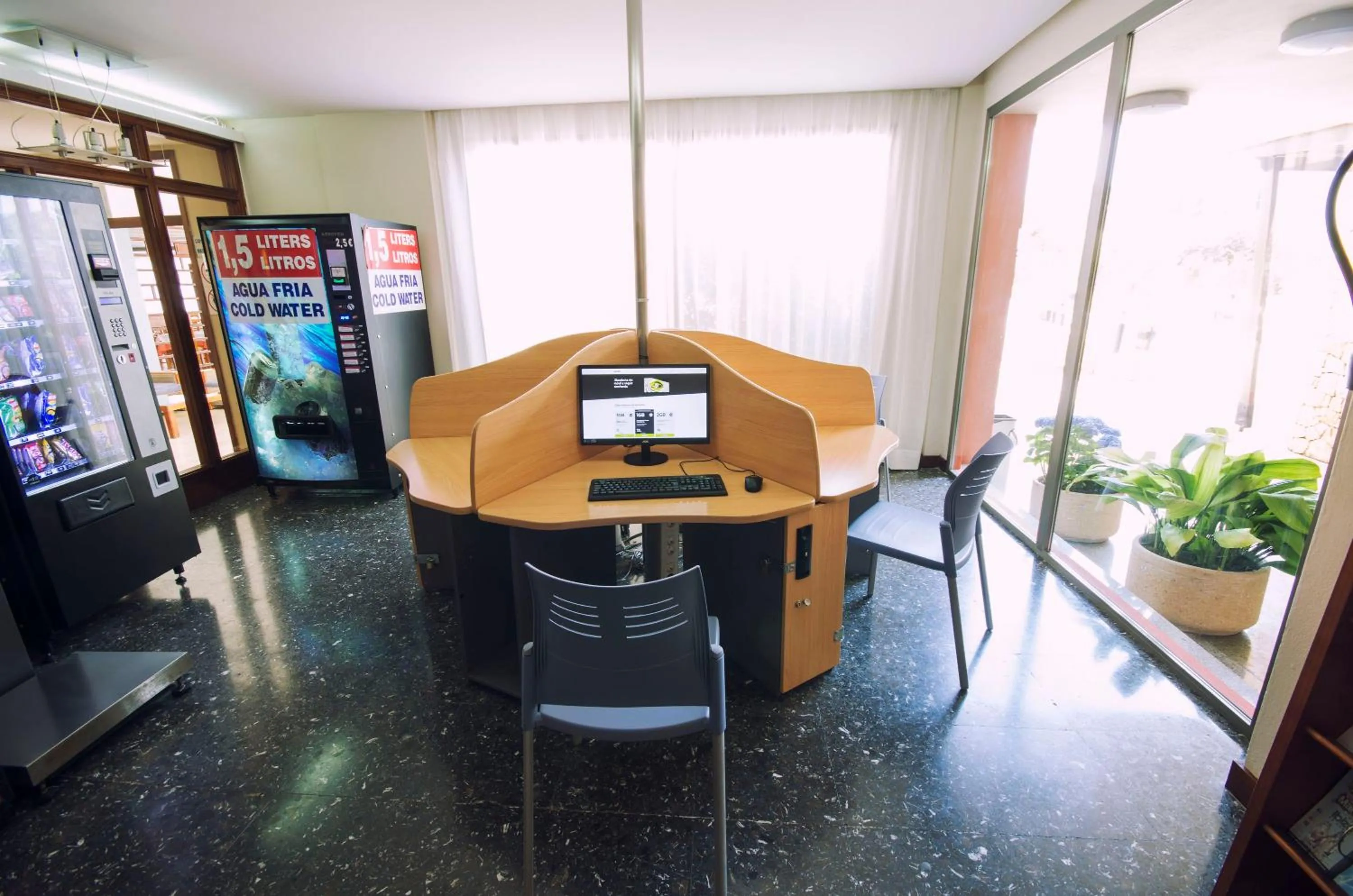 Entertainment in azuLine Hotel S'Anfora & Fleming