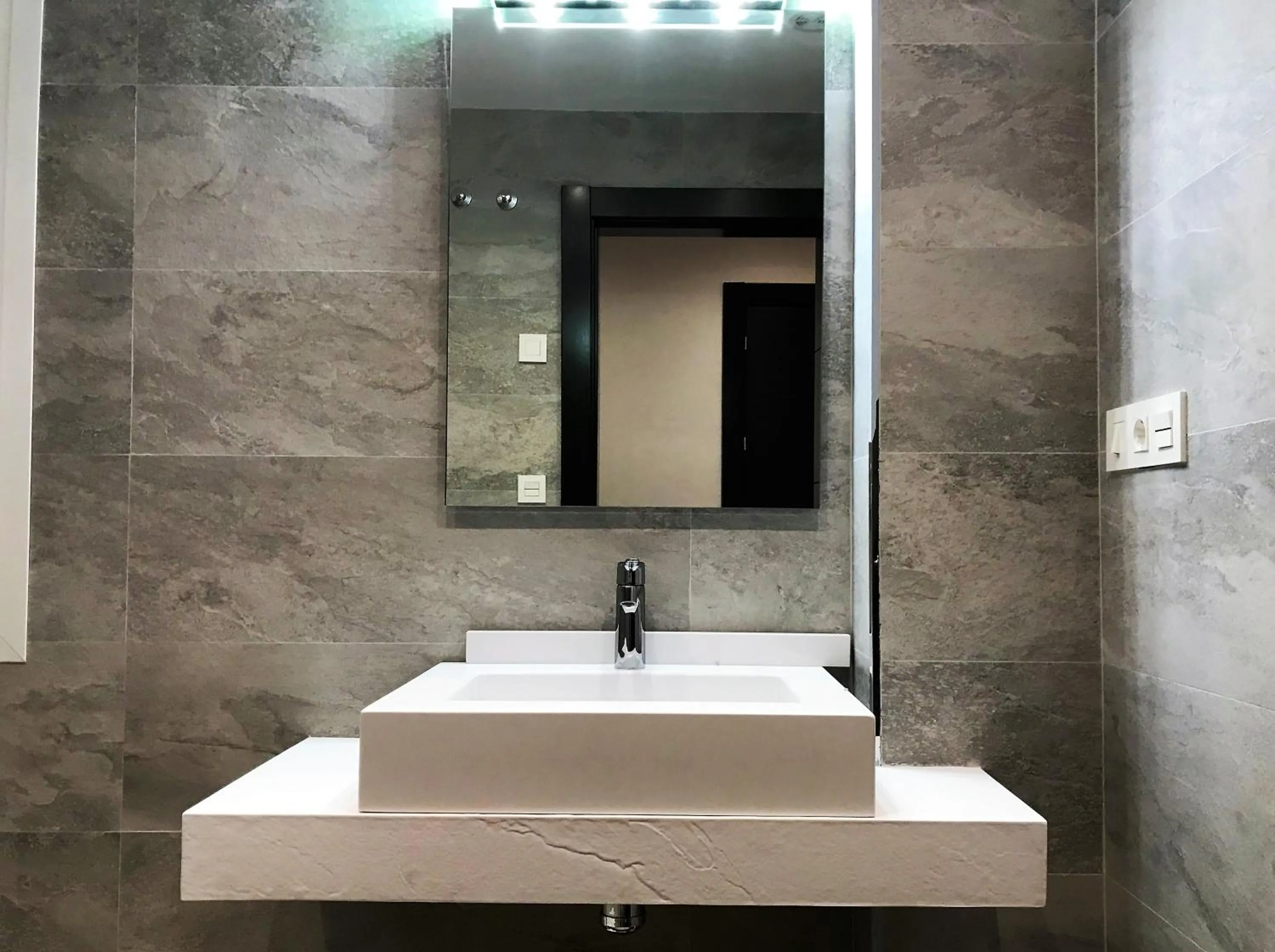 Bathroom in Apartamentos Ciudad de Ronda