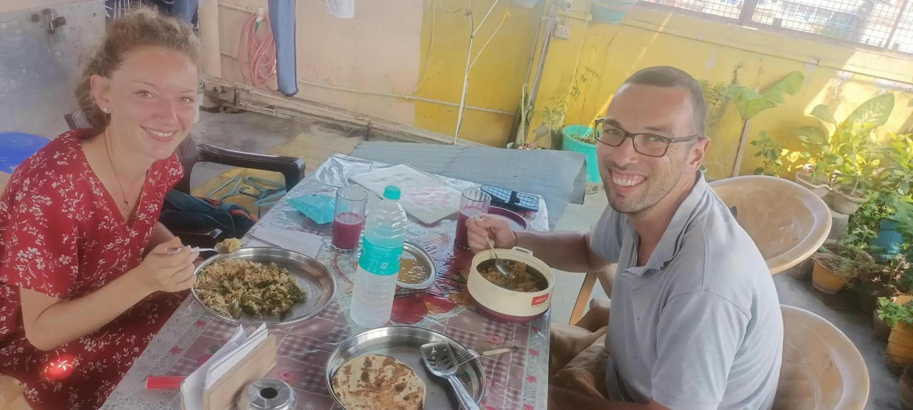 Restaurant/places to eat in Somit Paying Guest House Restaurant/places to eat in Somit Paying Guest House