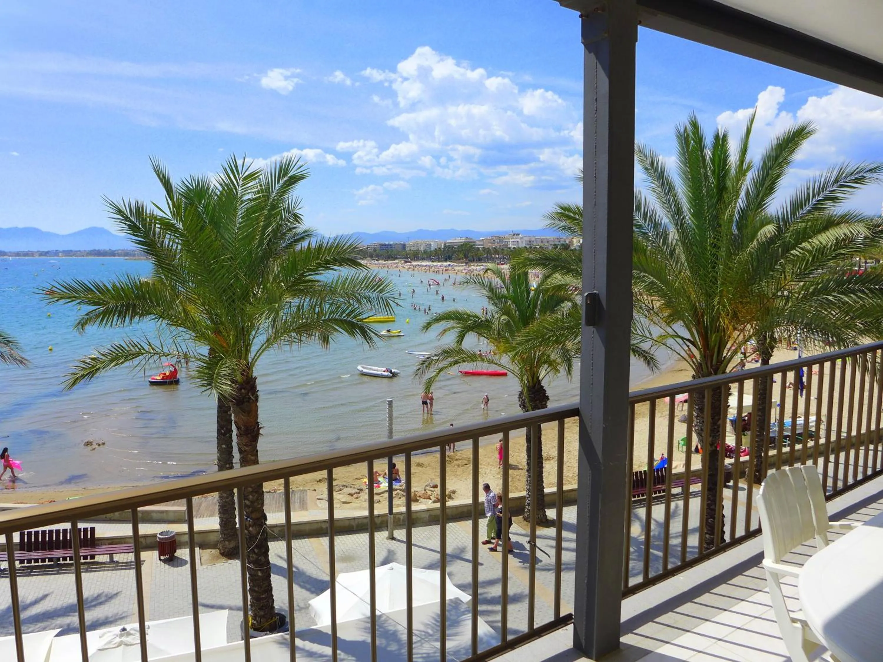 Sea view in Rentalmar Family Acantilados