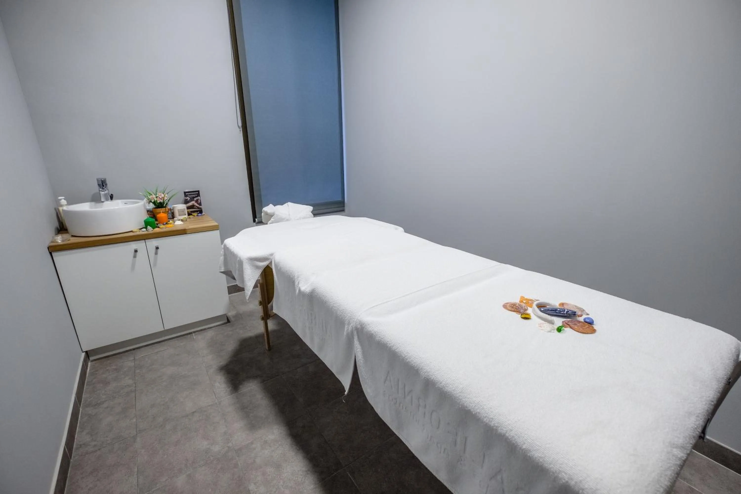 Massage in Hotel California Garden