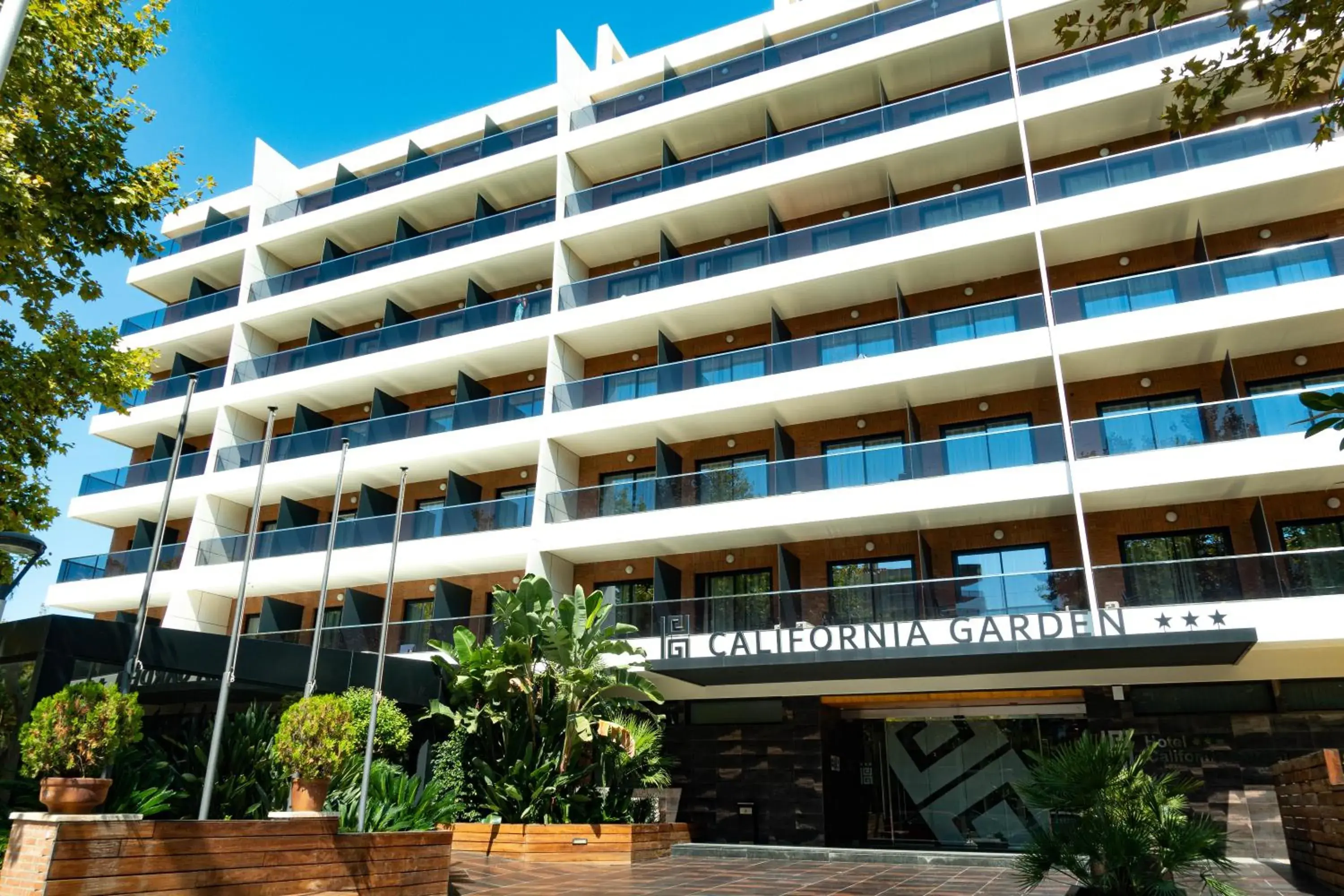 Facade/entrance in Hotel California Garden Facade/entrance in Hotel California Garden