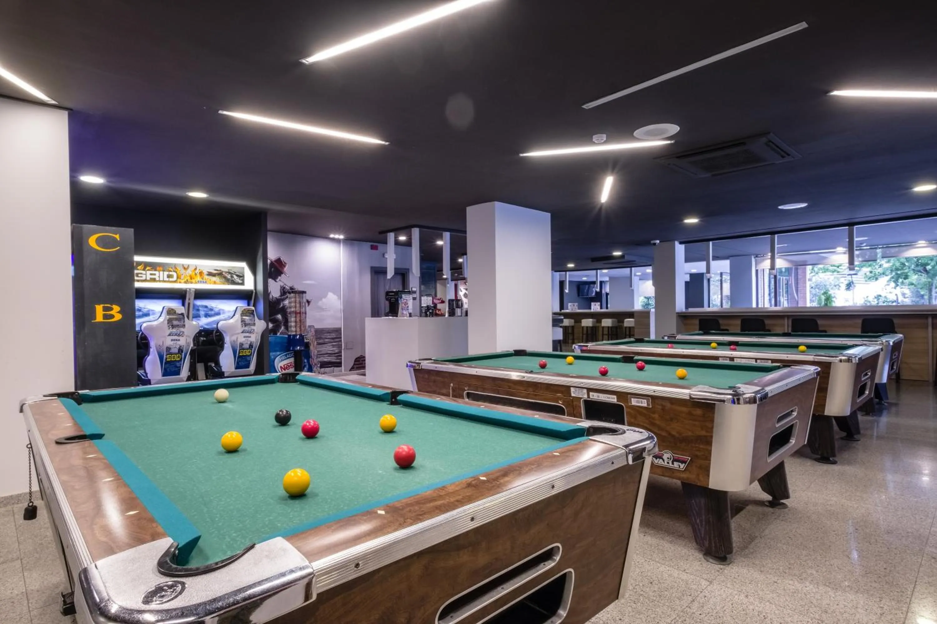 Billiard in Hotel California Garden