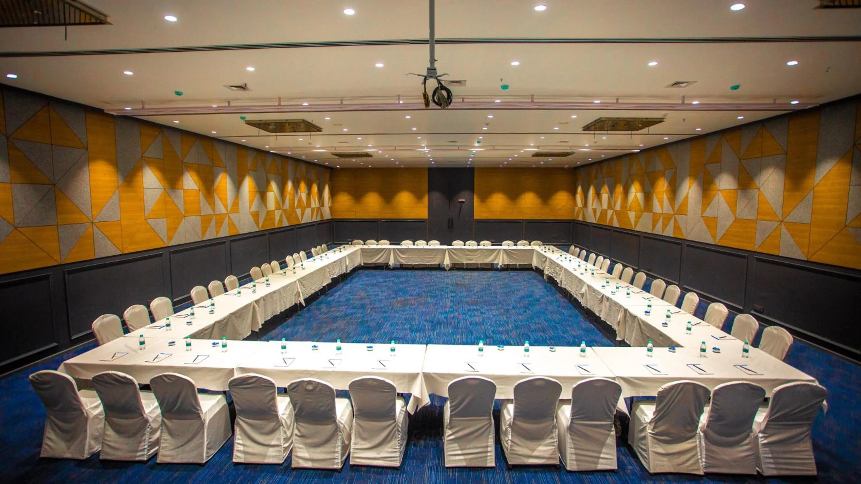 Banquet/Function facilities in Citadel Hotel By Vinnca