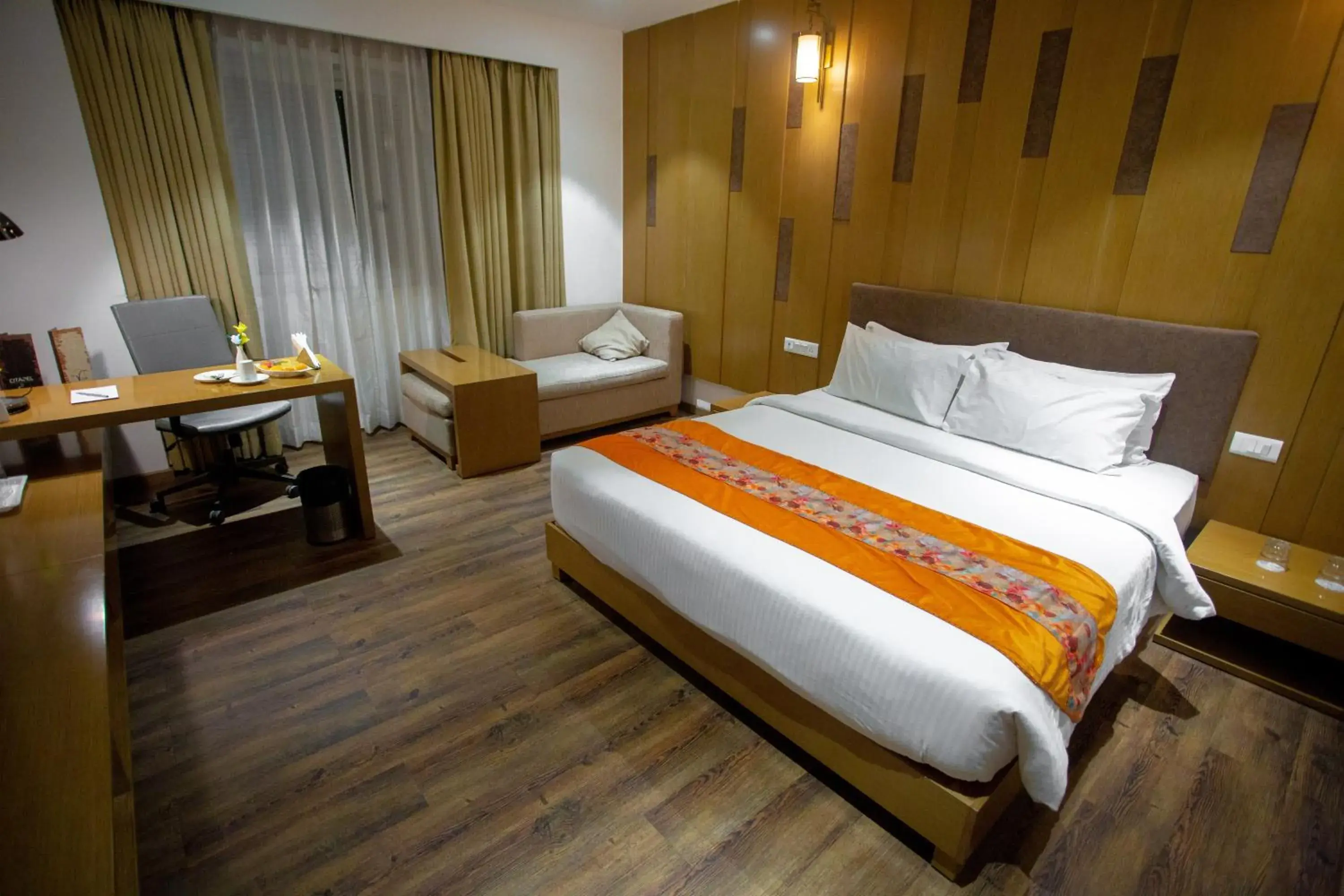 Photo of the whole room, Bed in Citadel Hotel By Vinnca Photo of the whole room, Bed in Citadel Hotel By Vinnca