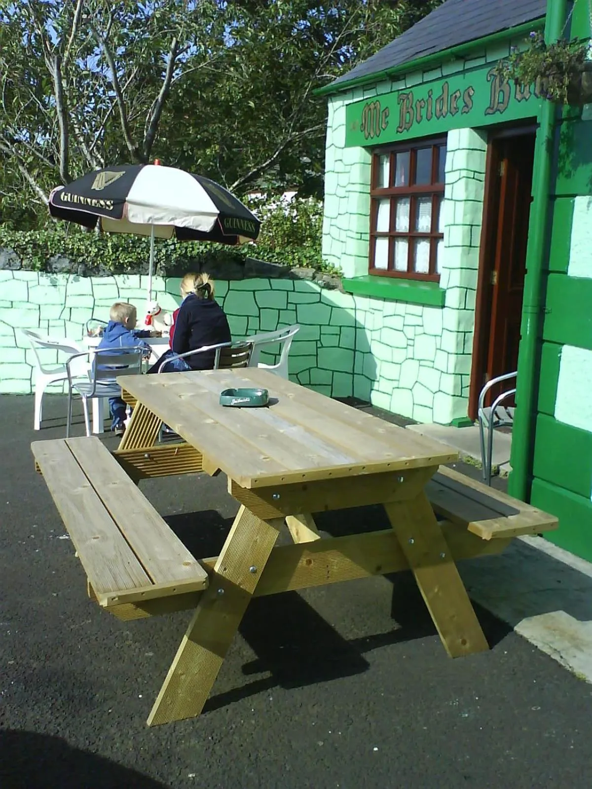Patio in Causeway tavern bed & breakfast