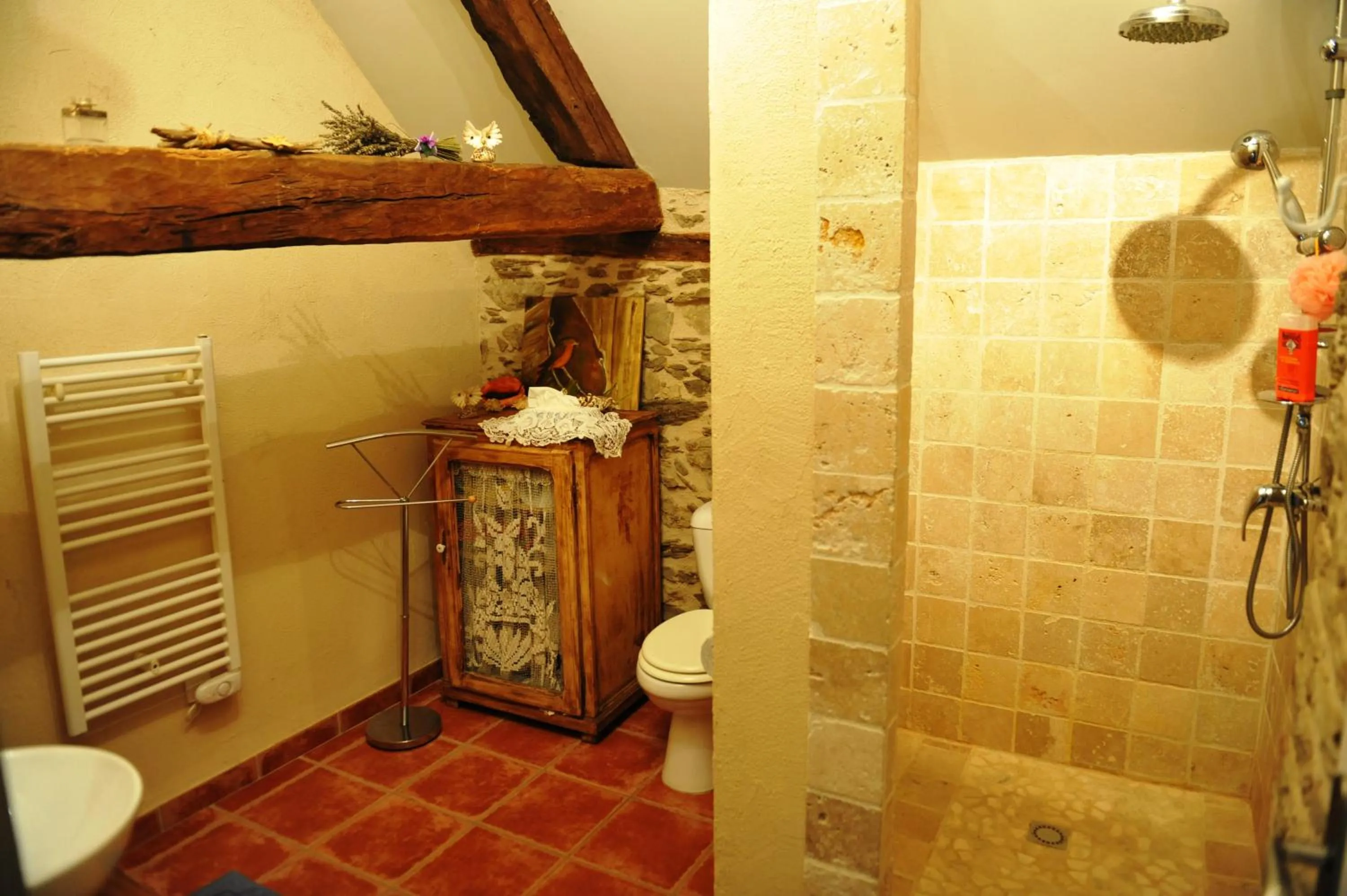 Bathroom in Chambres d'Hôtes Le Puits d'Amour