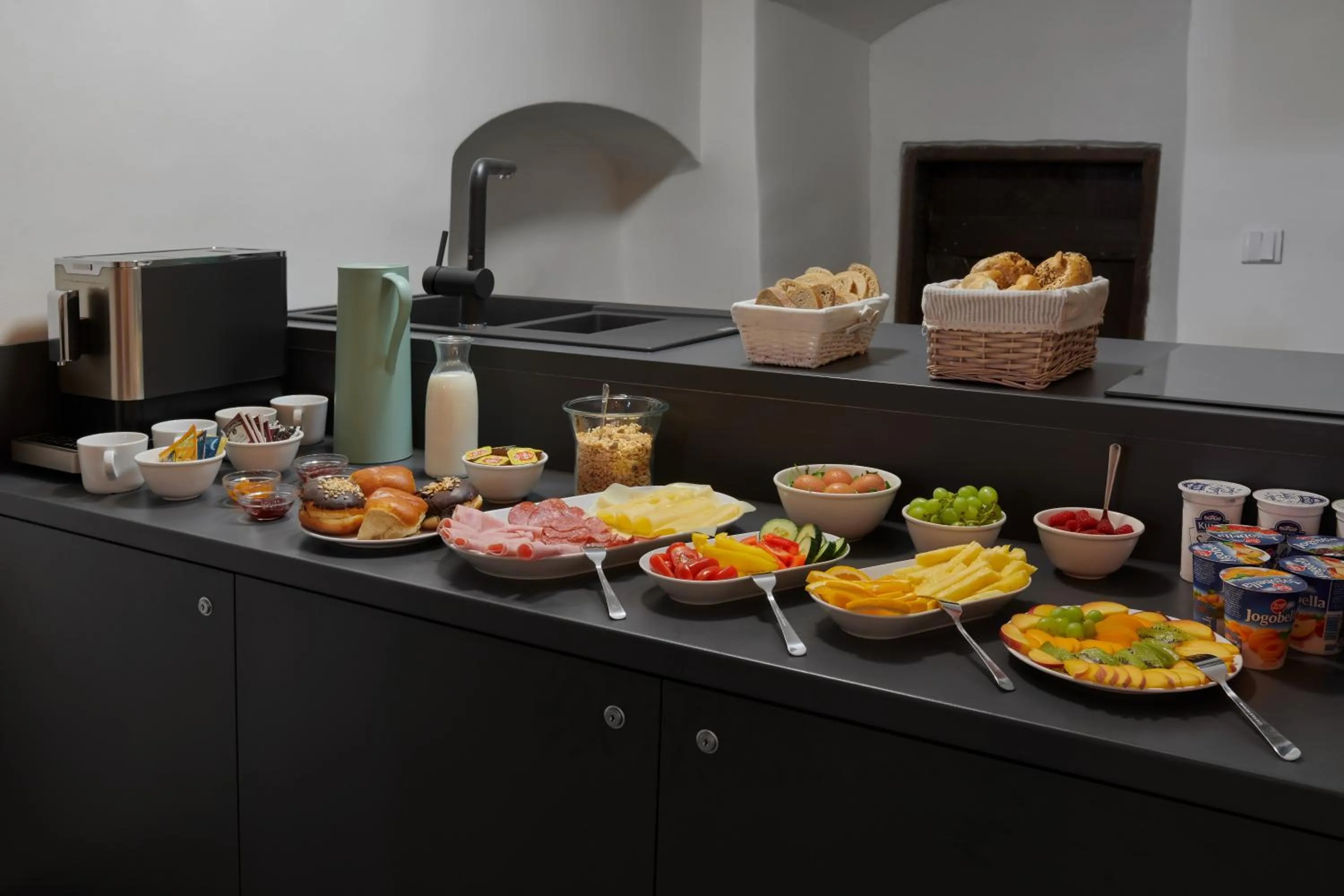 Food and drinks in Pension Kristian by KH