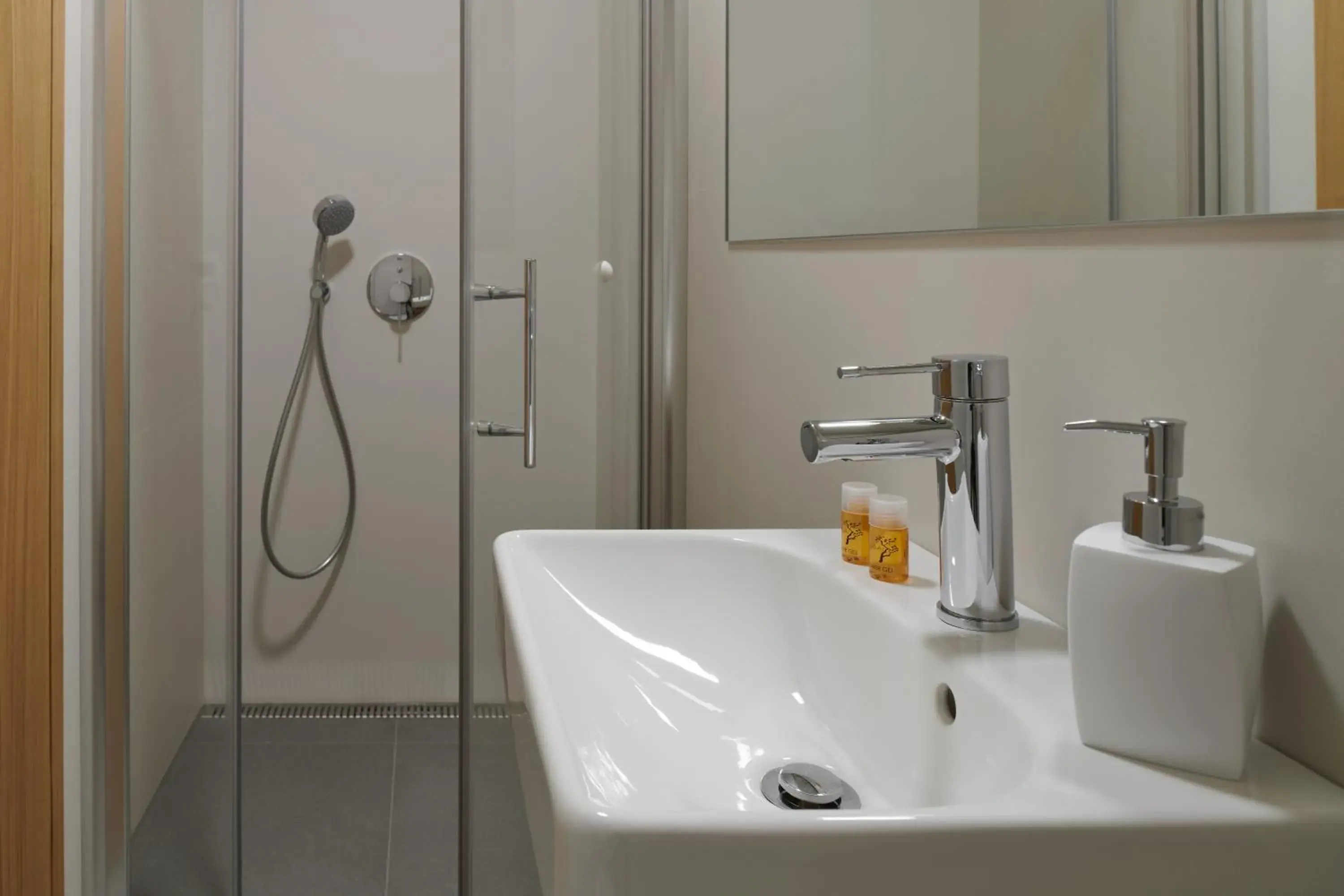 Small Double Room in Pension Kristian by KH Small Double Room in Pension Kristian by KH