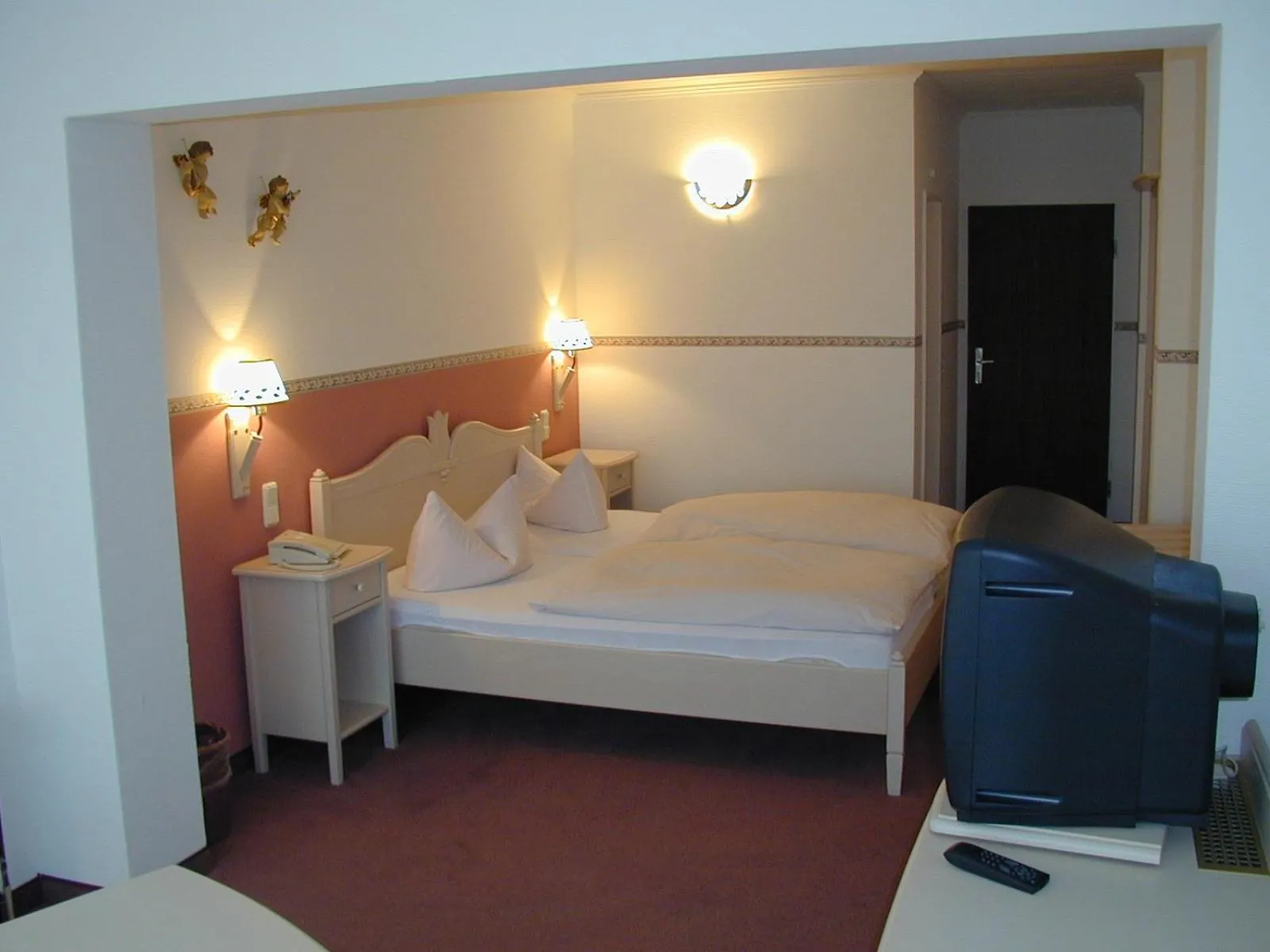 Photo of the whole room, Bed in Hotel Schlossgarten