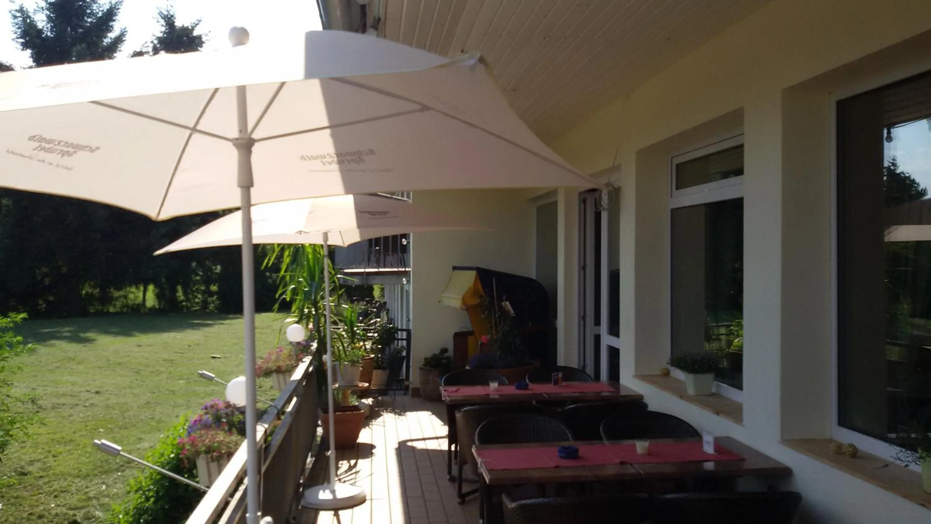 Patio in Hotel Schlossgarten