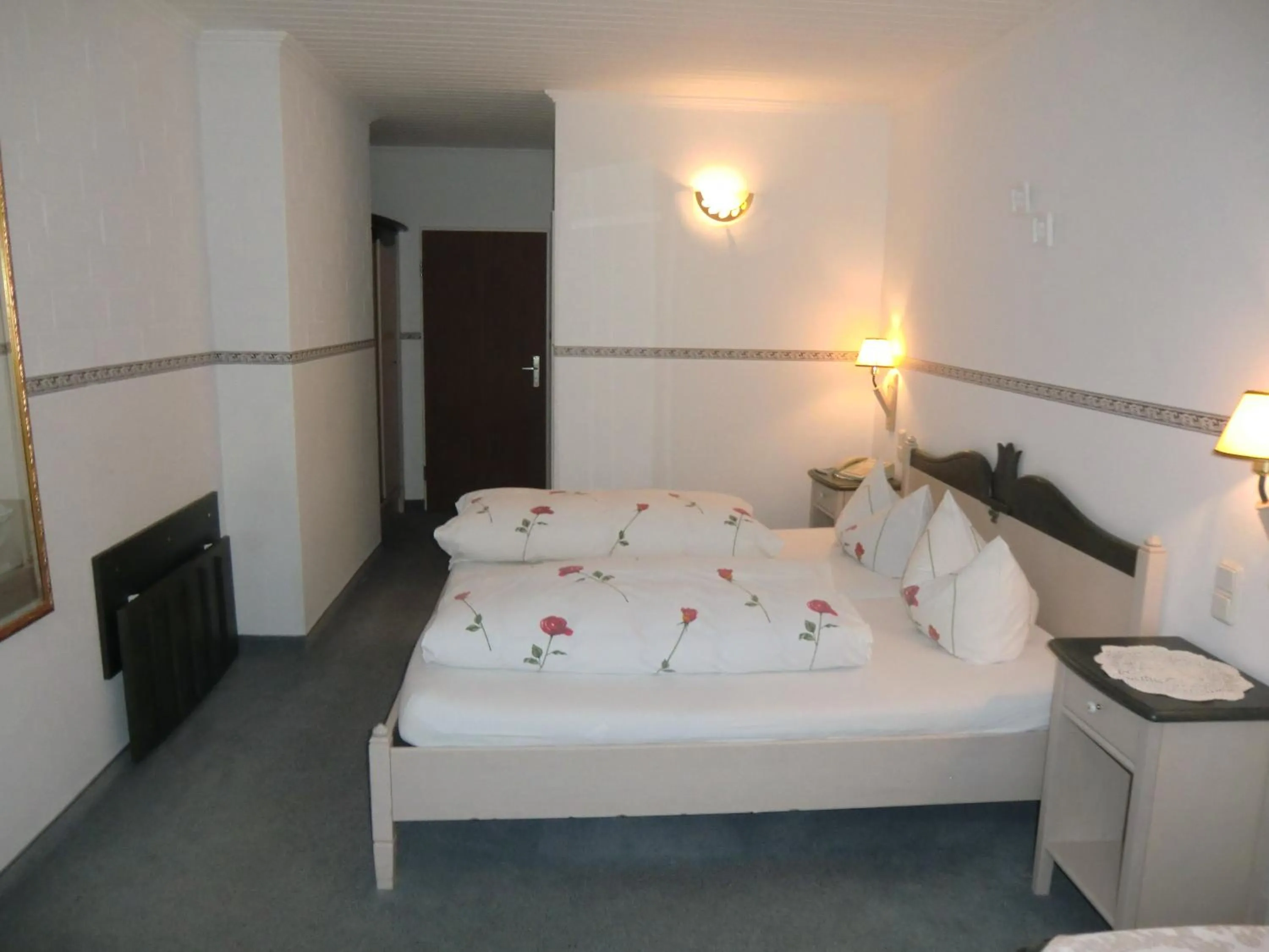 Photo of the whole room, Bed in Hotel Schlossgarten