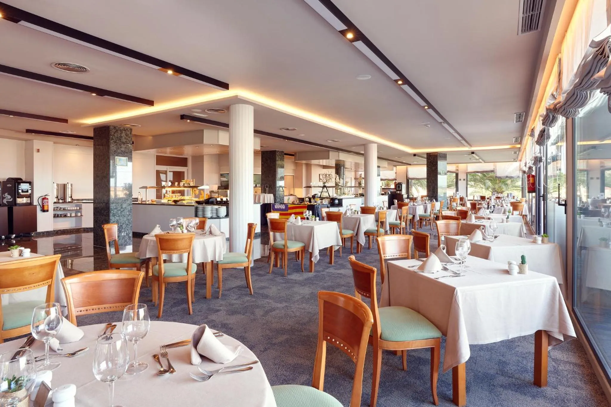 Restaurant/places to eat in Bonanza Park Hotel by Olivia Hotels Collection