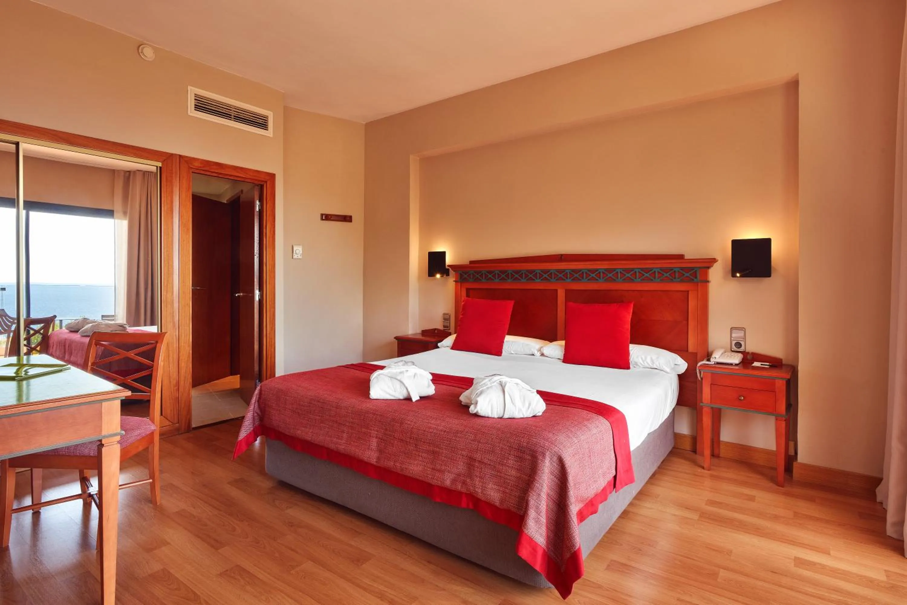 Bed in Bonanza Park Hotel by Olivia Hotels Collection