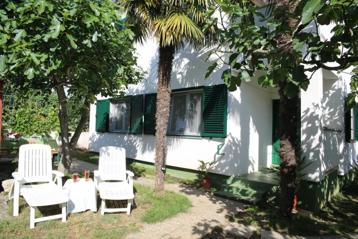 Apartments Fjaka