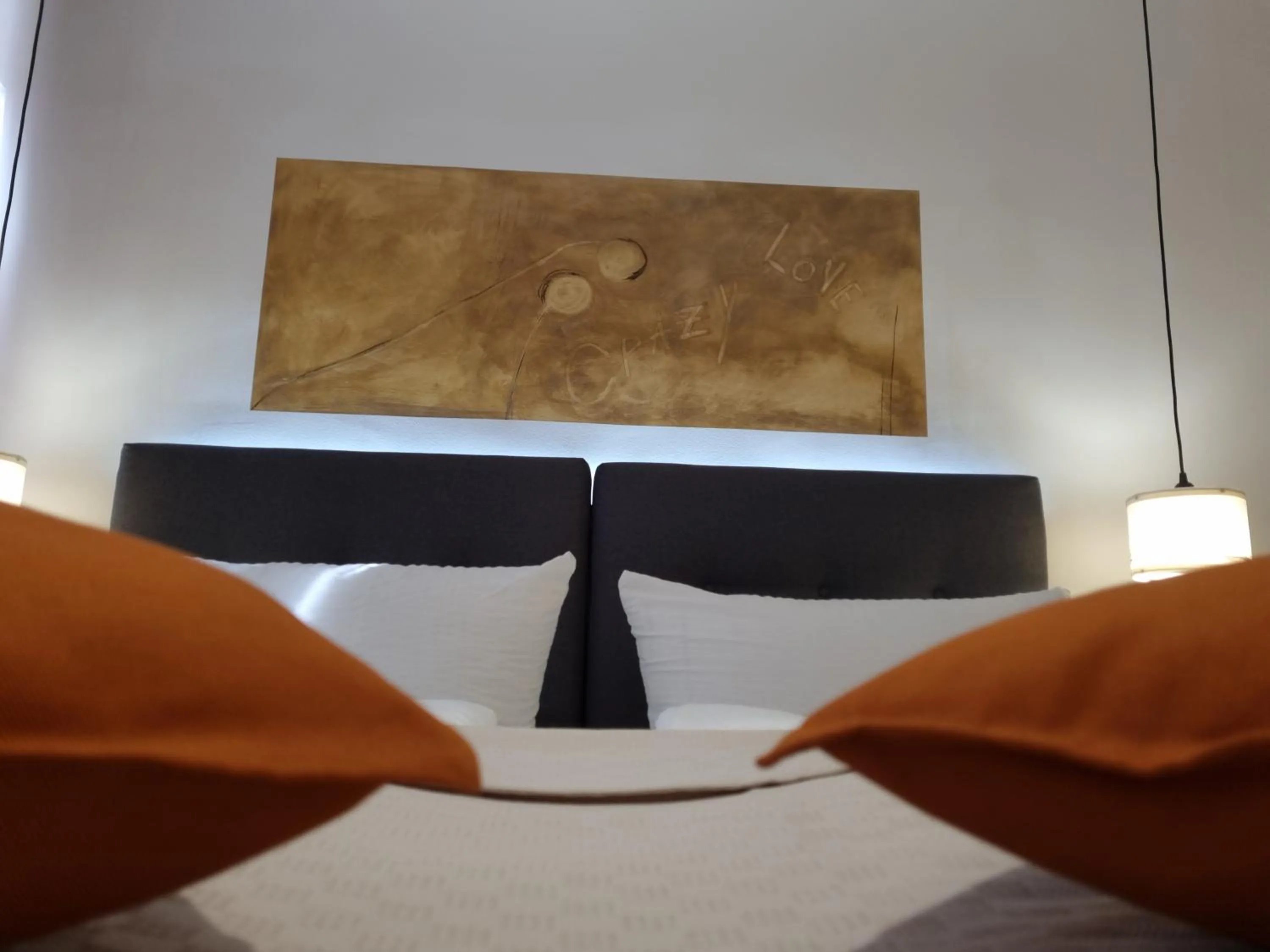 Bed in Hotel Zur Post