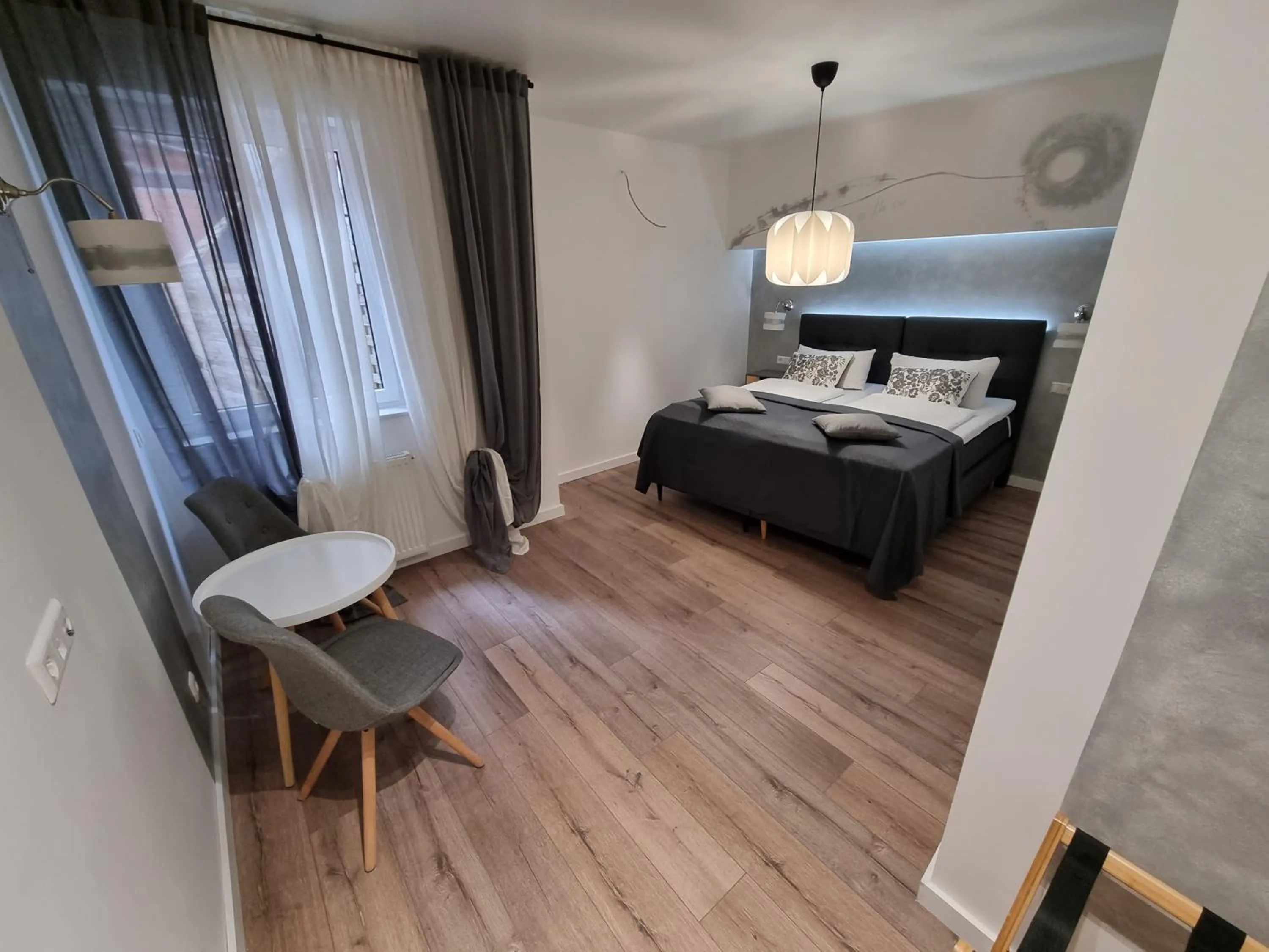 Photo of the whole room in Hotel Zur Post