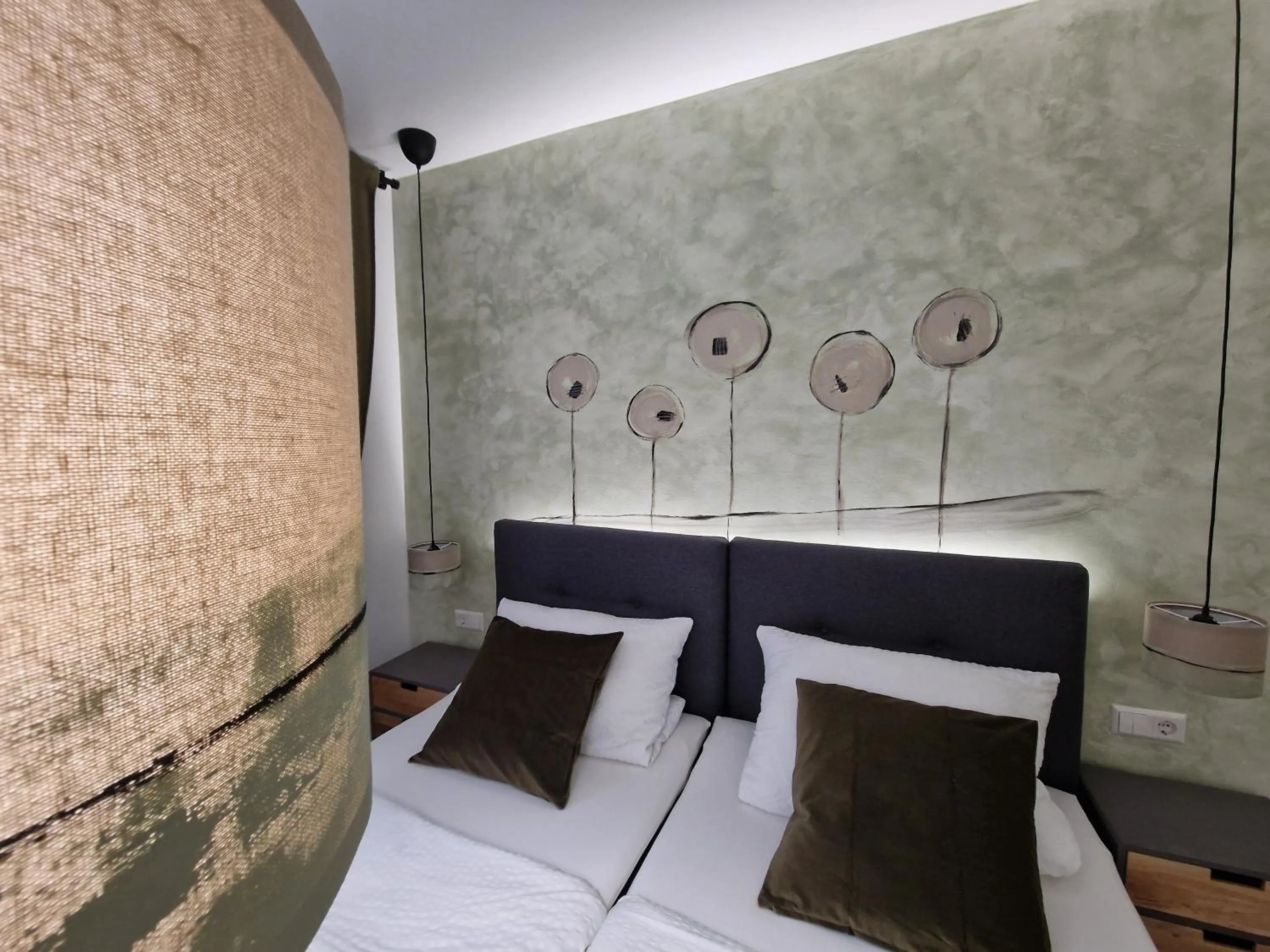 Bed in Hotel Zur Post