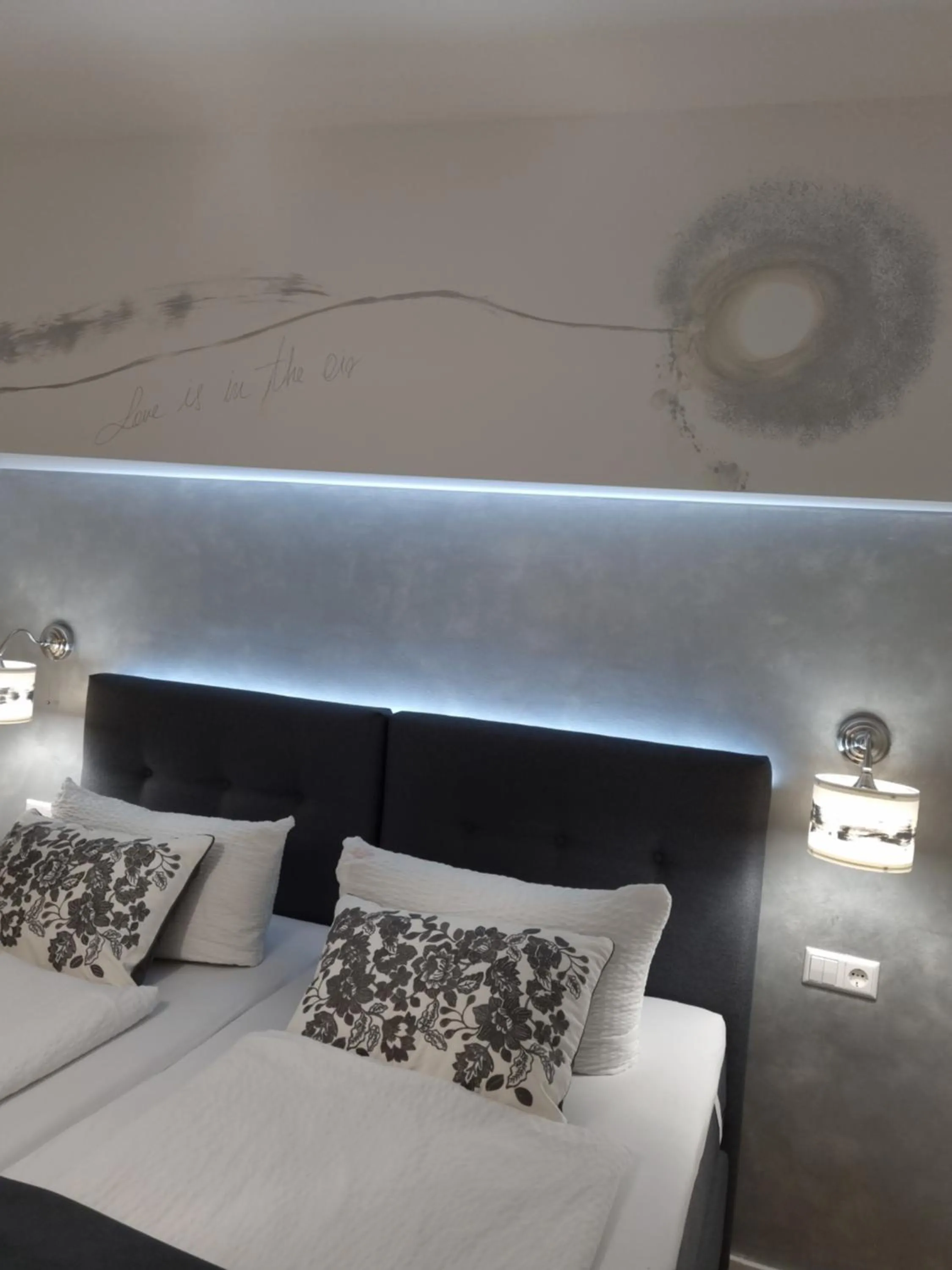 Bed in Hotel Zur Post