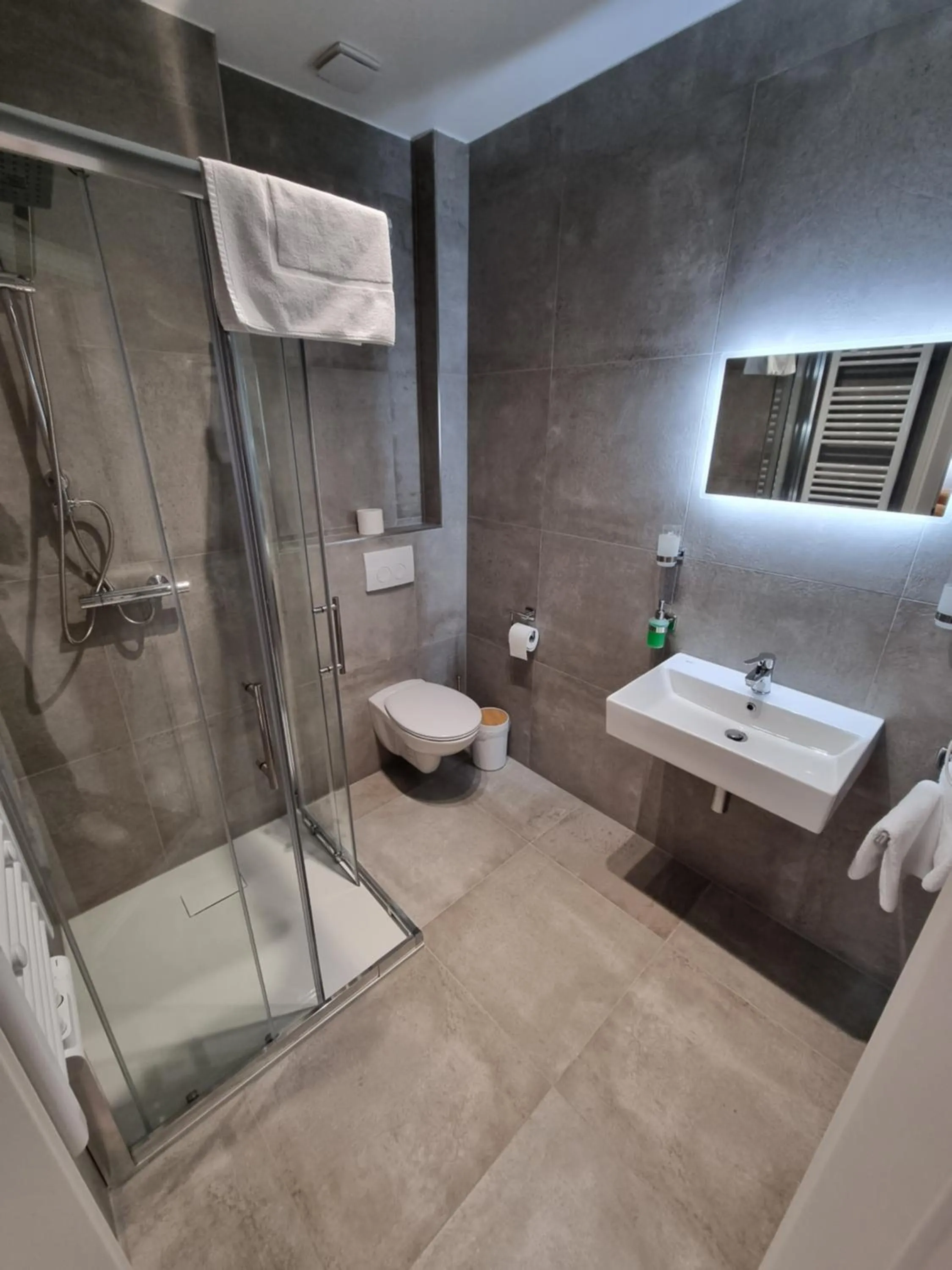 Bathroom in Hotel Zur Post