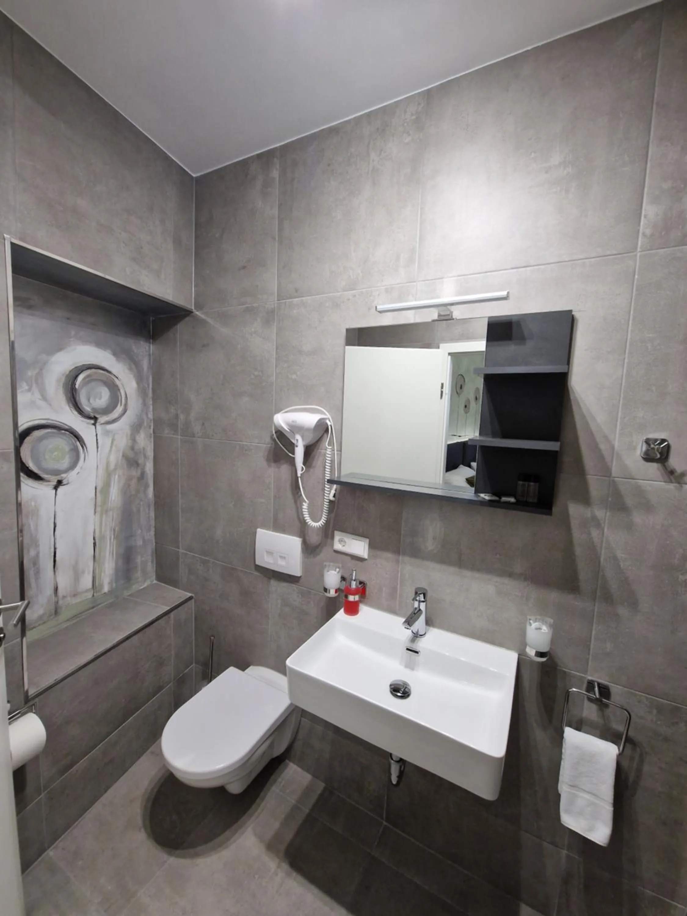 Shower in Hotel Zur Post