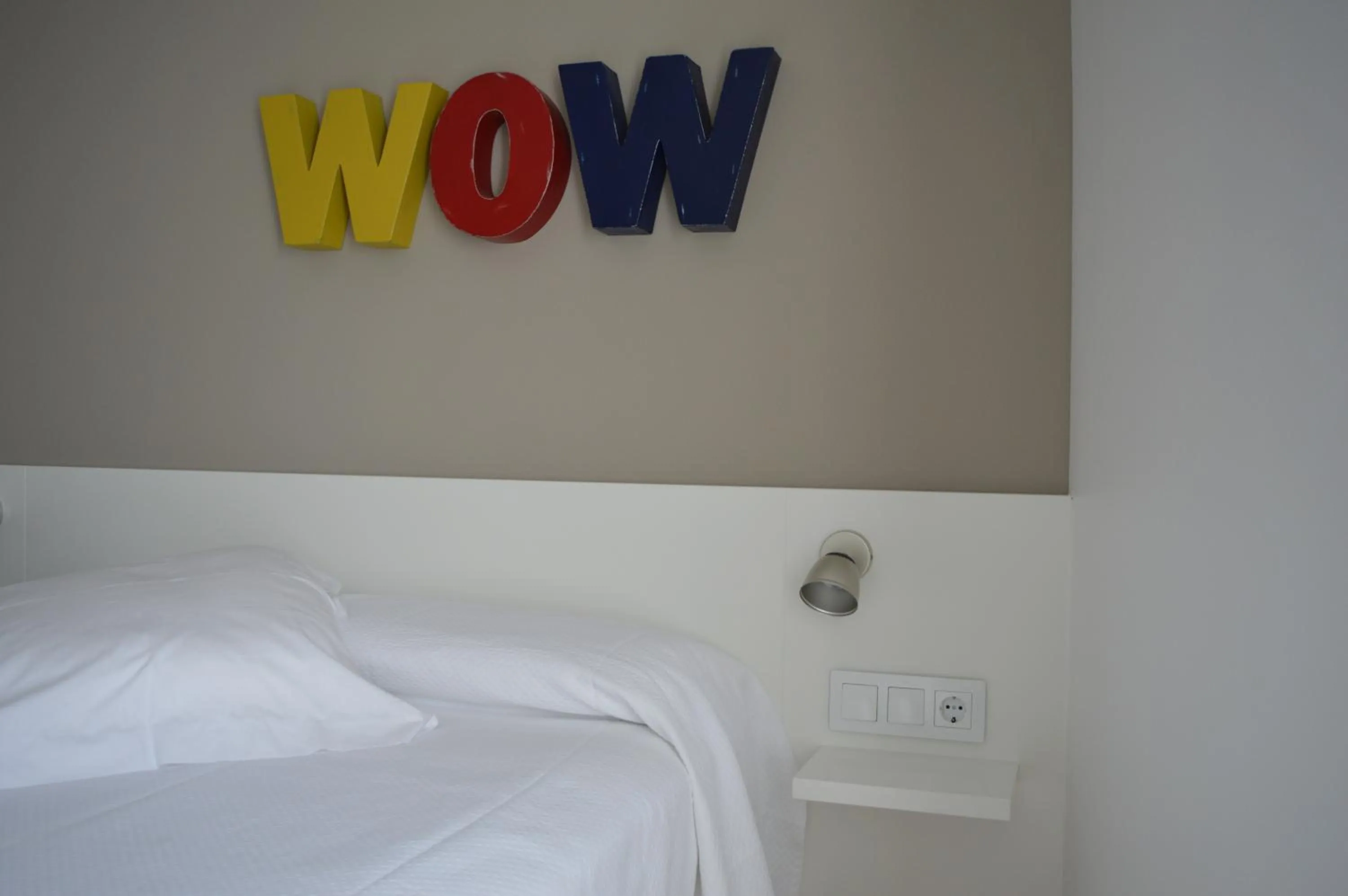 Photo of the whole room, Bed in Hotel Nou Estrelles