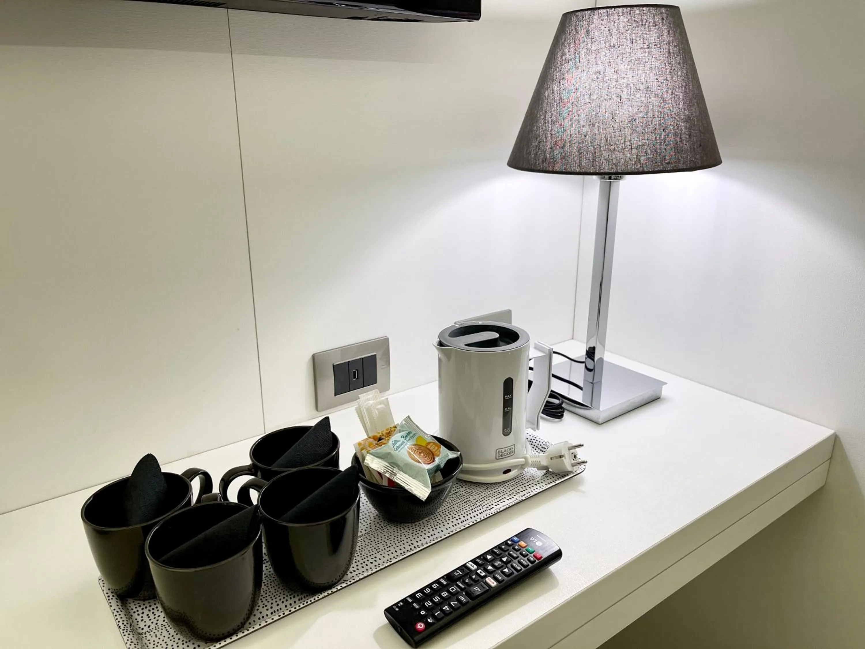TV and multimedia in ETNEA STYLE CATANIA LUXURY ROOMS
