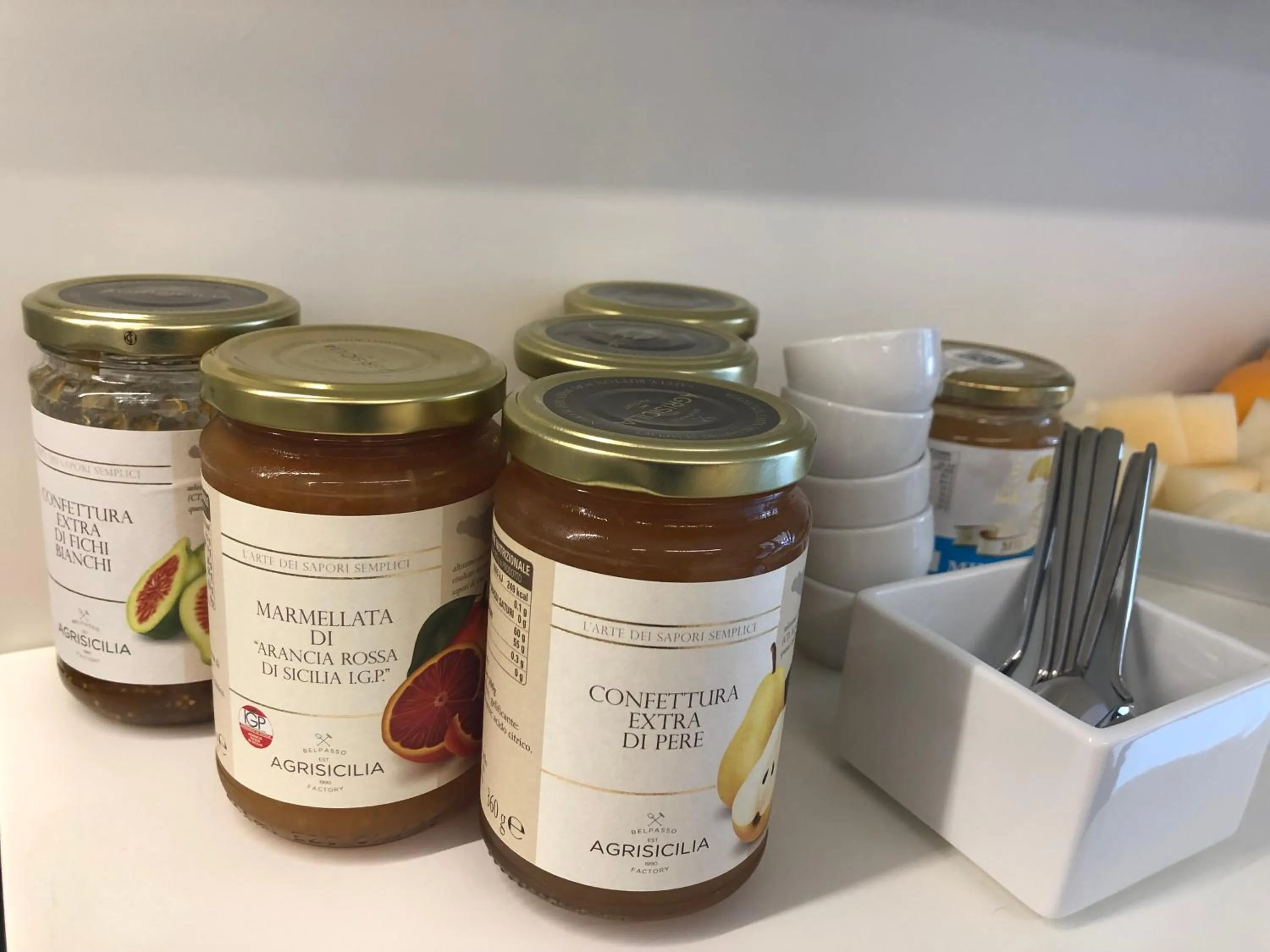 Communal lounge/ TV room in ETNEA STYLE CATANIA LUXURY ROOMS